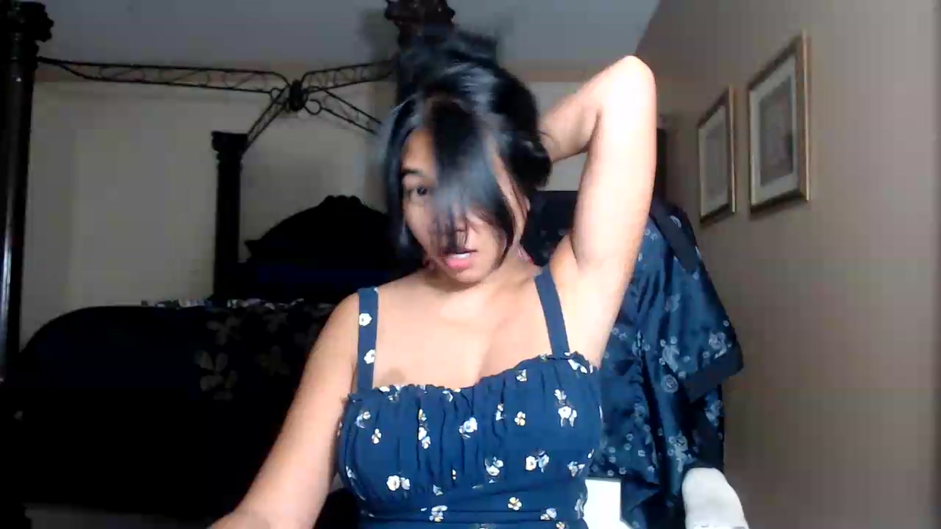 Gallery image thumbnail from Littlekai2030's myfreecams stream on, 09/19/2026, 03:37 image 13 of 20