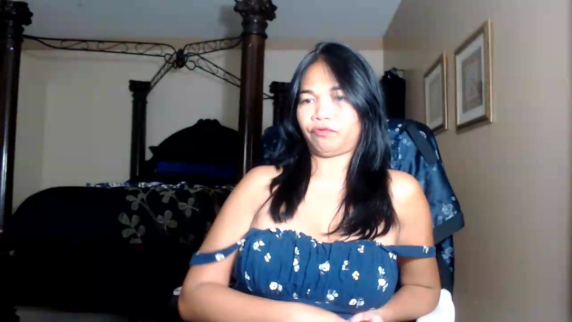 Gallery image thumbnail from Littlekai2030's myfreecams stream on, 09/19/2026, 03:37 image 7 of 20