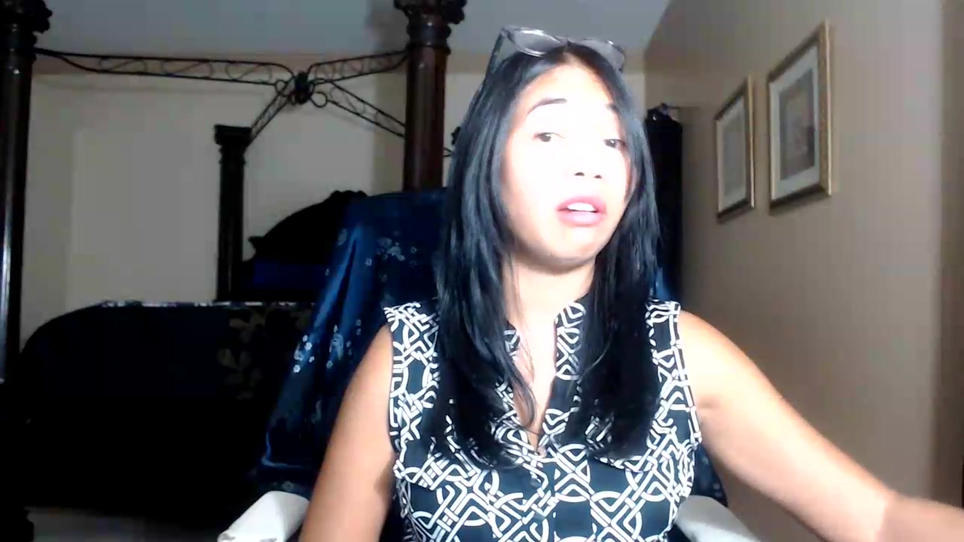 Gallery image thumbnail from Littlekai2030's myfreecams stream on, 09/21/2026, 03:45 image 10 of 20