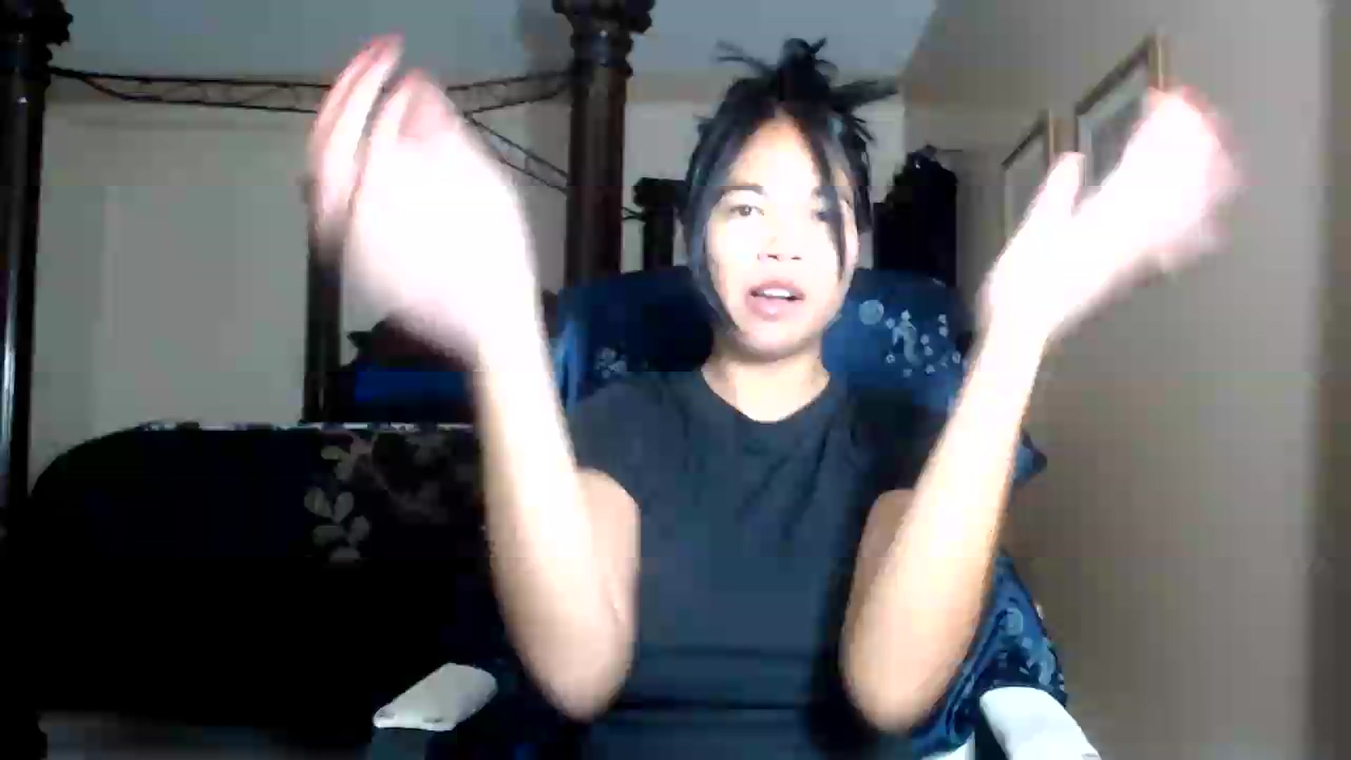 Gallery image thumbnail from Littlekai2030's myfreecams stream on, 09/21/2026, 04:12 image 1 of 20