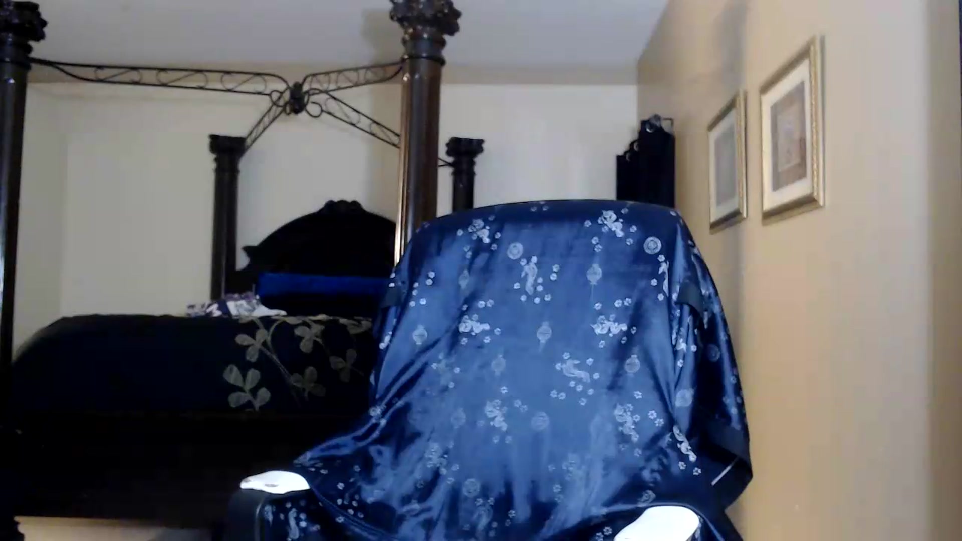 Gallery image thumbnail from Littlekai2030's myfreecams stream on, 09/22/2026, 03:06 image 6 of 20