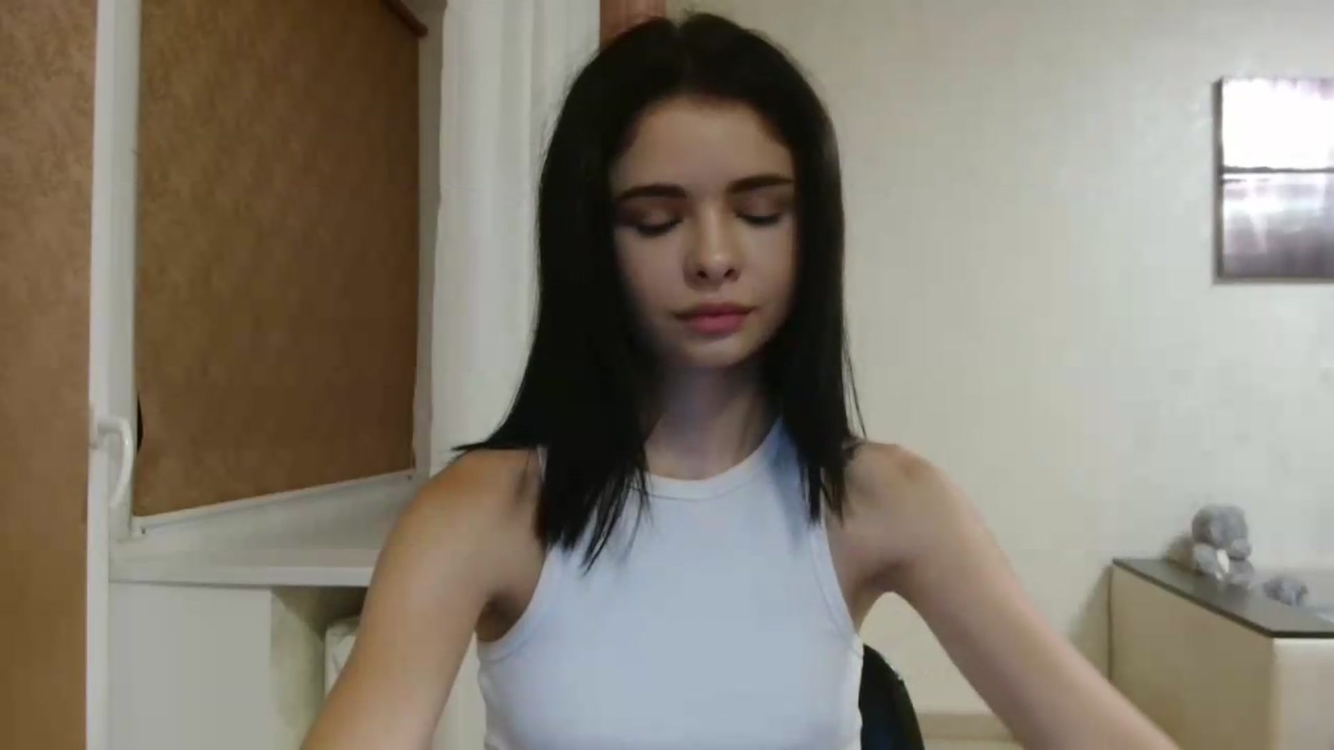 Gallery image thumbnail from Littlekitty19's myfreecams stream on, 07/11/2026, 20:14 image 9 of 20