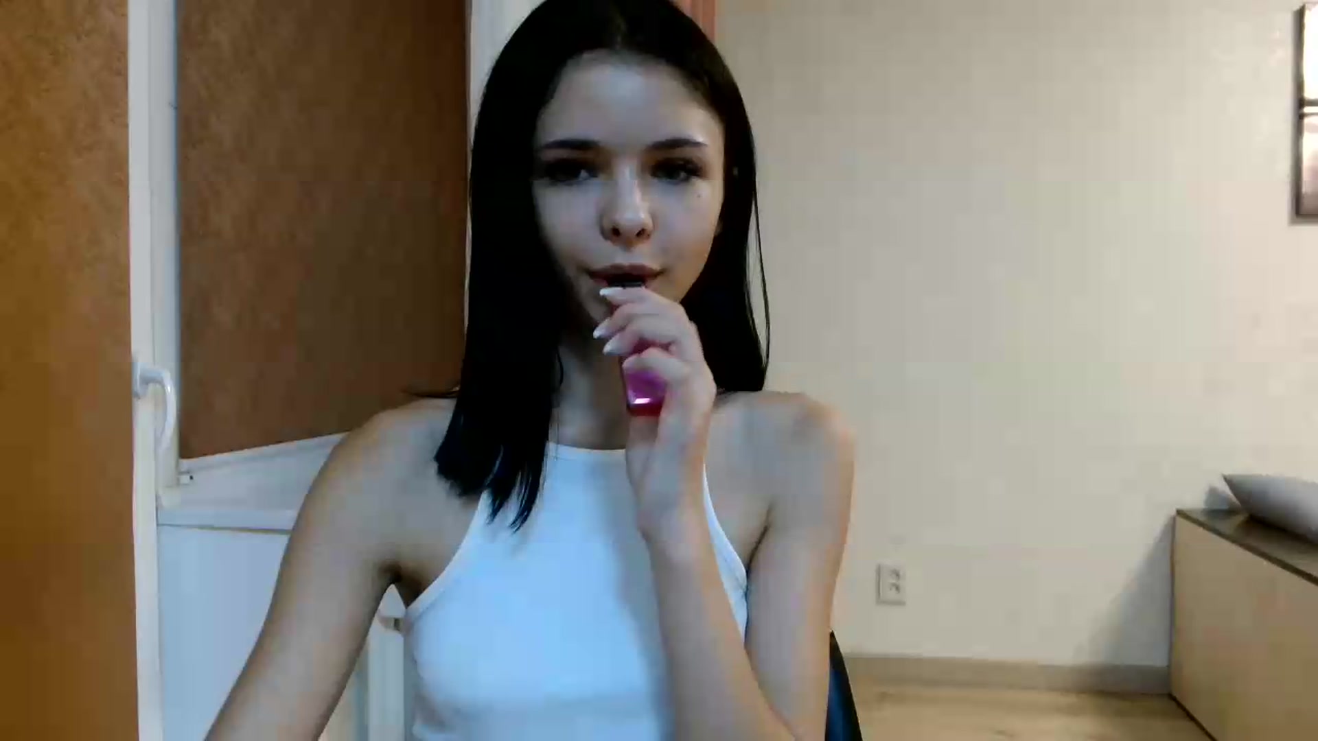 Gallery image thumbnail from Littlekitty19's myfreecams stream on, 07/29/2026, 23:32 image 12 of 20
