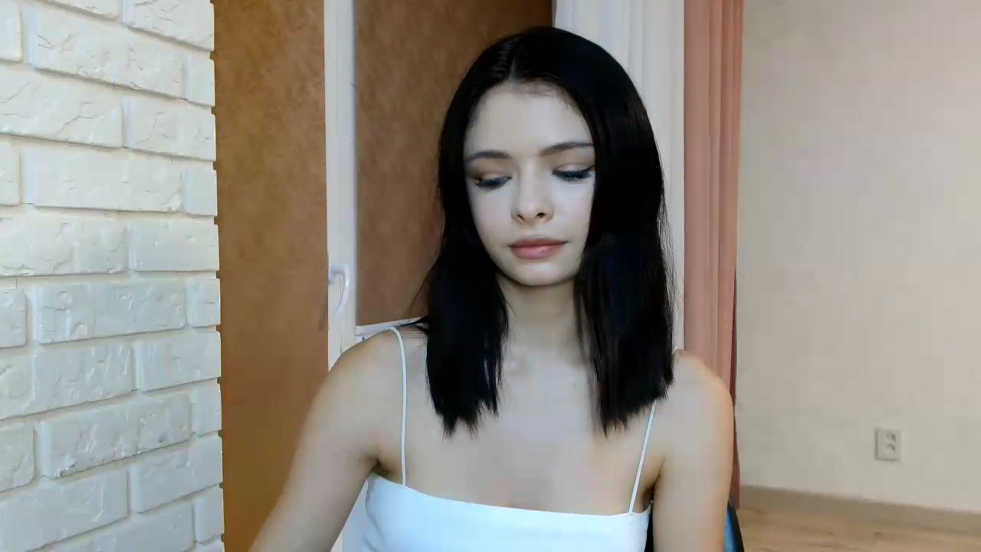 Gallery image thumbnail from Littlekitty19's myfreecams stream on, 08/04/2026, 22:10 image 20 of 20