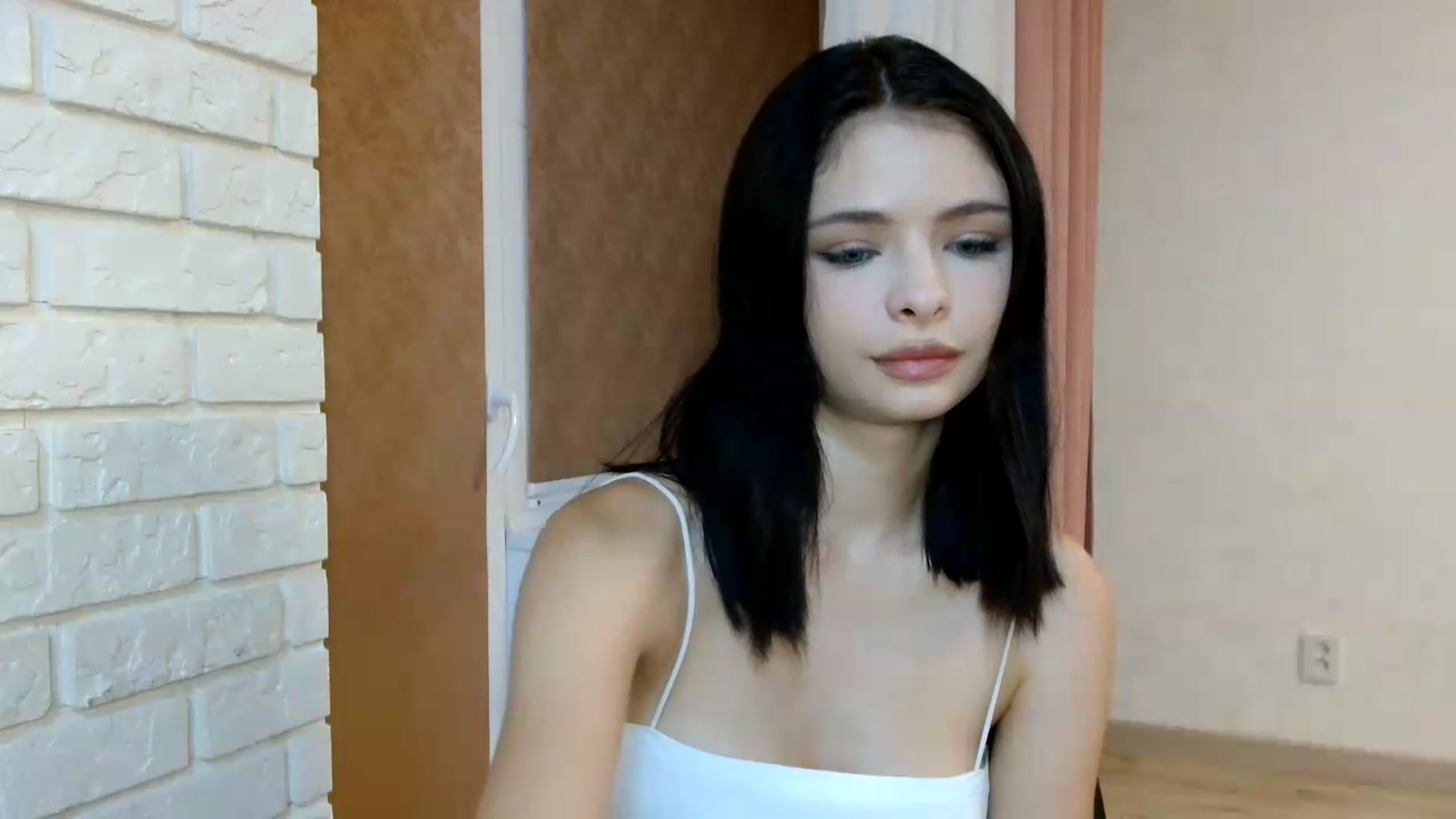Gallery image thumbnail from Littlekitty19's myfreecams stream on, 08/04/2026, 22:10 image 16 of 20