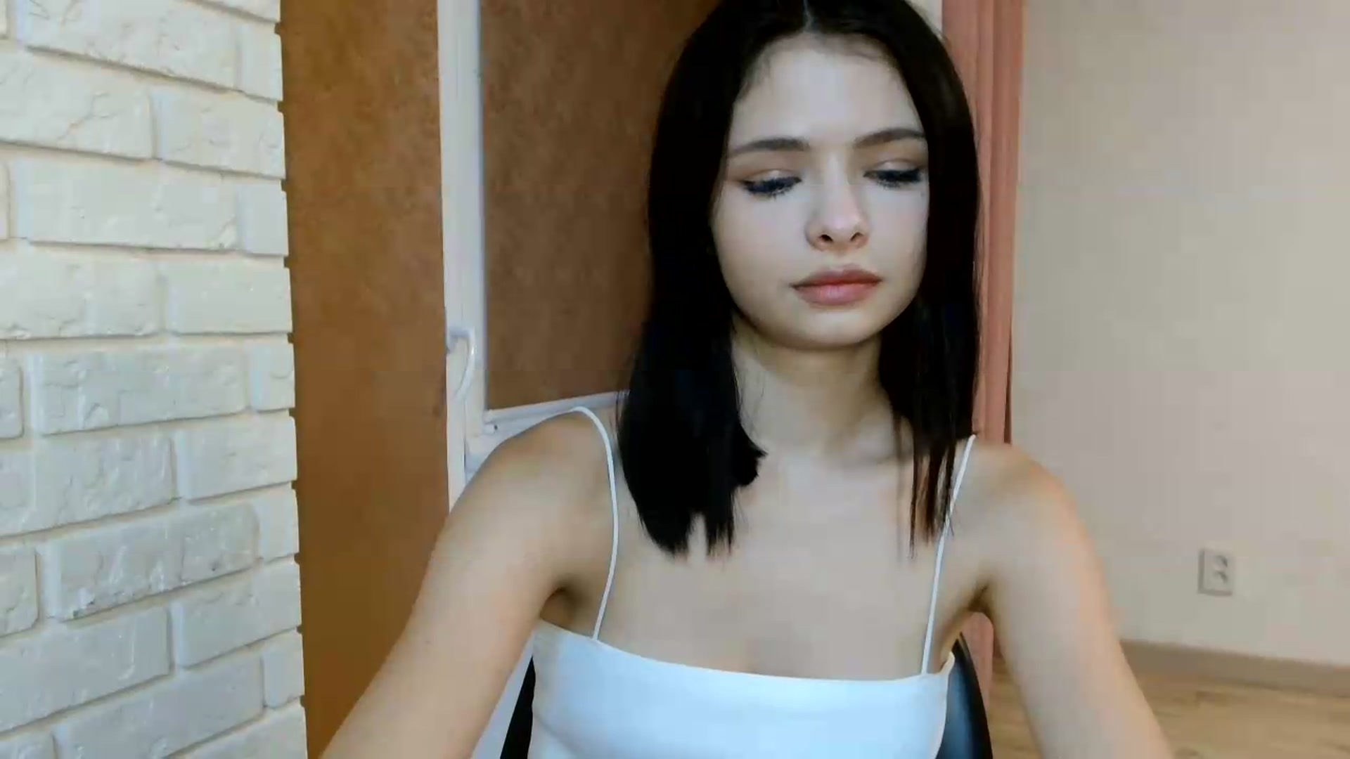 Gallery image thumbnail from Littlekitty19's myfreecams stream on, 08/04/2026, 23:08 image 5 of 20
