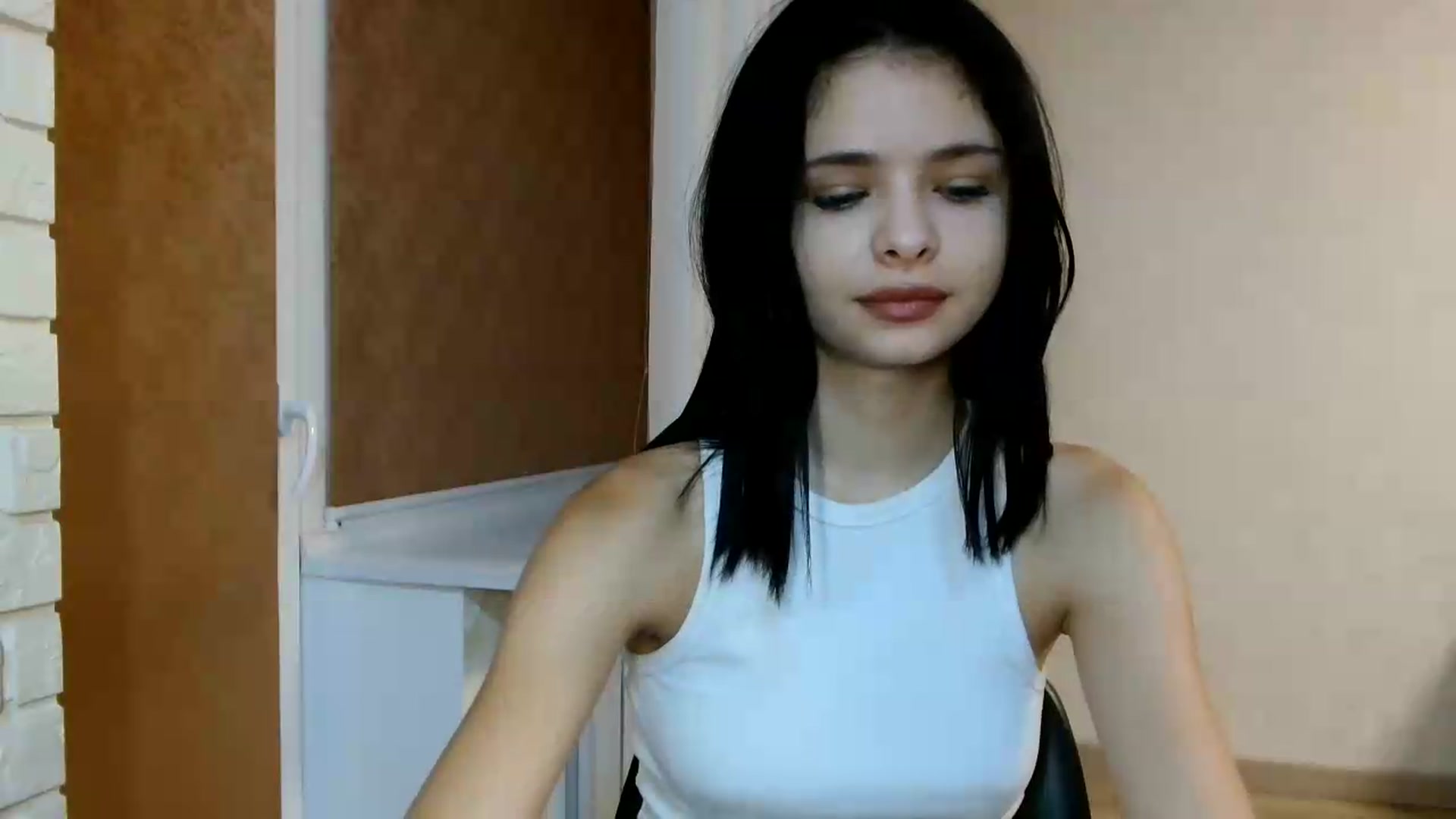 Gallery image thumbnail from Littlekitty19's myfreecams stream on, 08/09/2026, 02:06 image 2 of 20