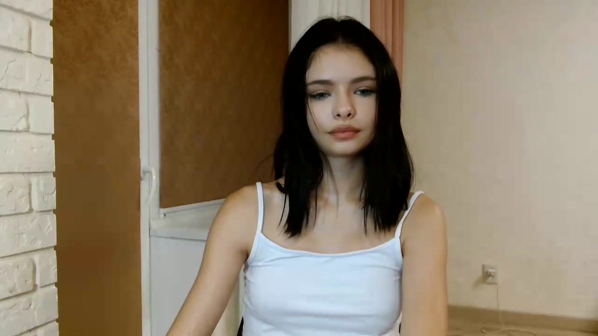 Gallery image thumbnail from Littlekitty19's myfreecams stream on, 08/09/2026, 19:38 image 14 of 20