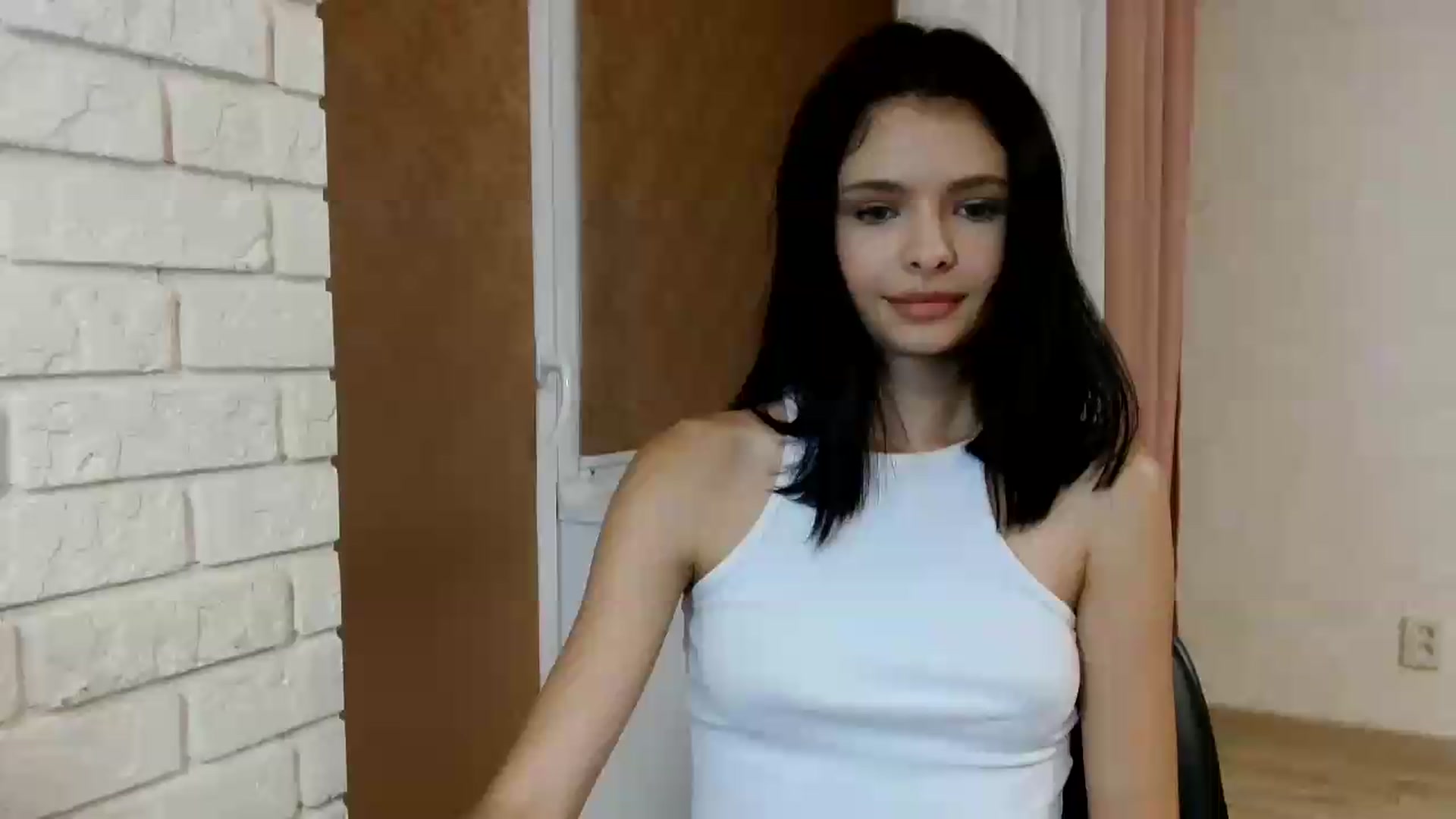 Gallery image thumbnail from Littlekitty19's myfreecams stream on, 08/10/2026, 20:50 image 11 of 20