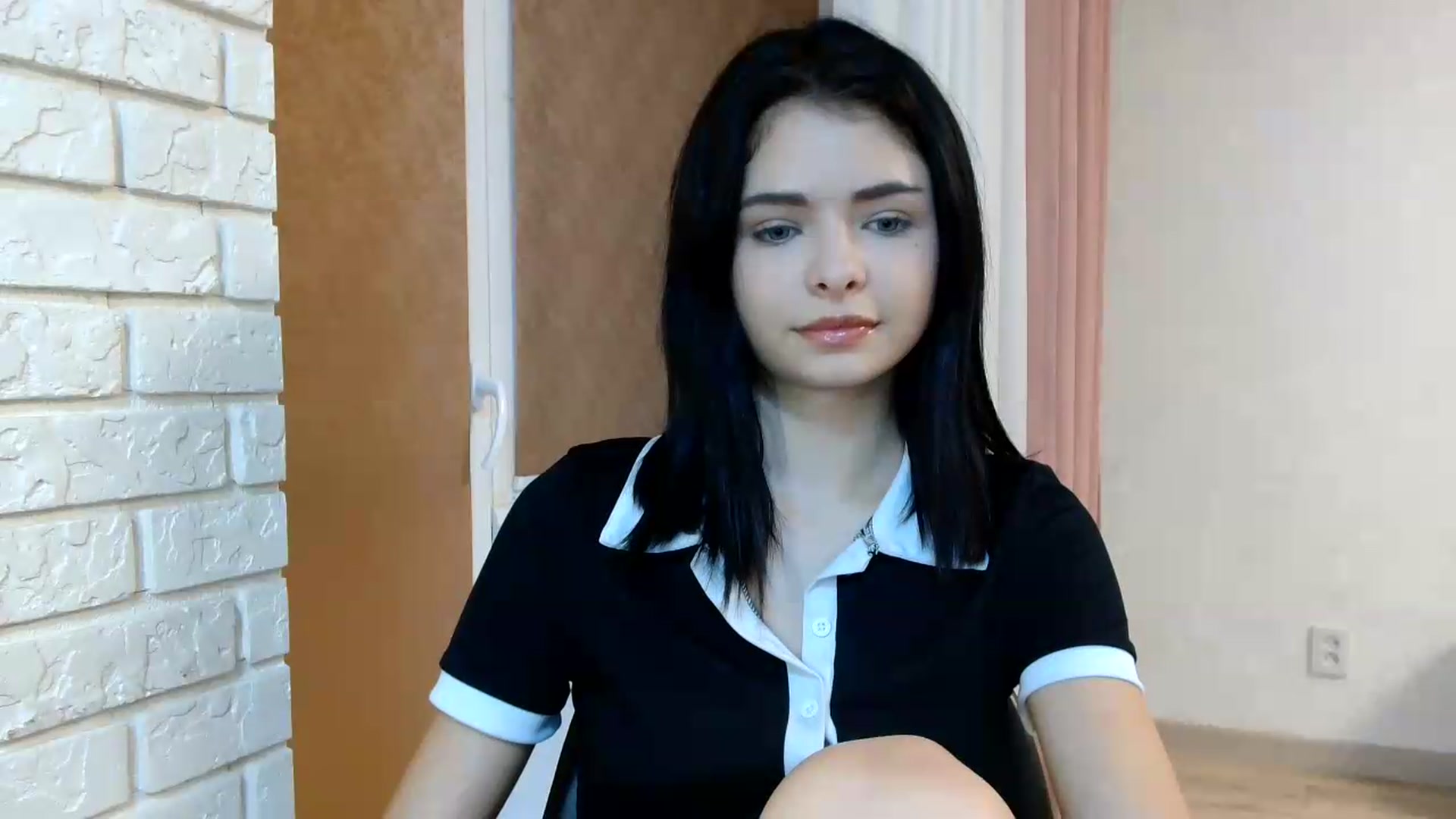 Gallery image thumbnail from Littlekitty19's myfreecams stream on, 08/19/2026, 17:31 image 15 of 20