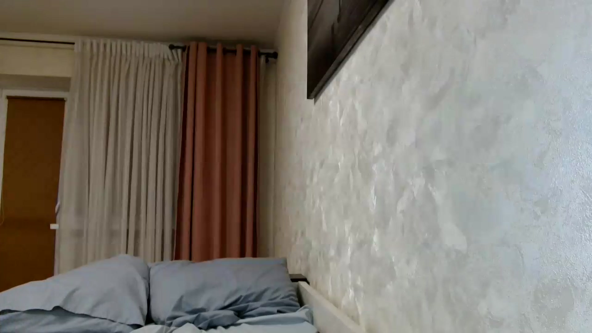 Gallery image thumbnail from Littlekitty19's myfreecams stream on, 08/26/2026, 18:05 image 6 of 20