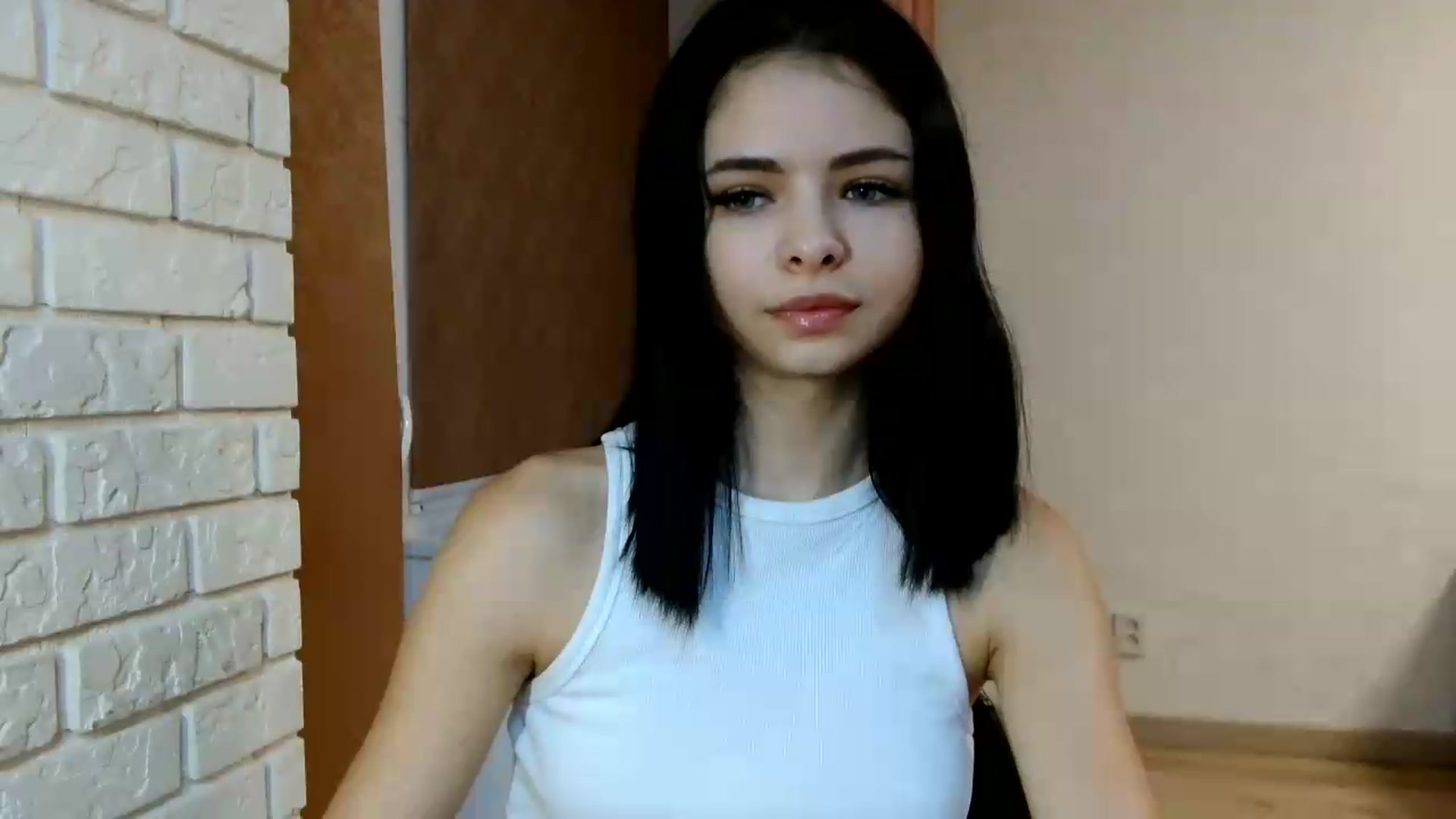 Gallery image thumbnail from Littlekitty19's myfreecams stream on, 08/27/2026, 02:48 image 6 of 20