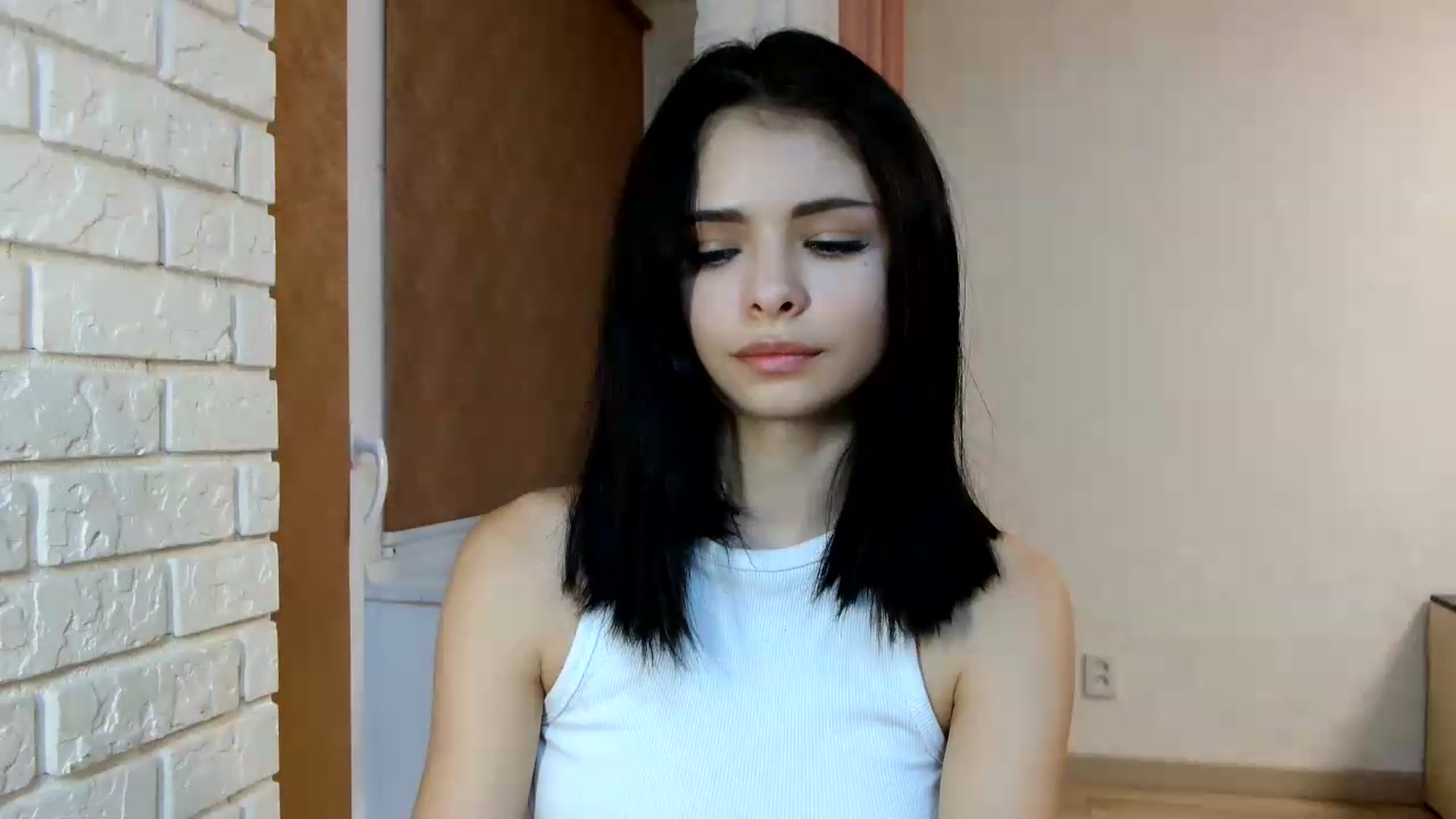 Gallery image thumbnail from Littlekitty19's myfreecams stream on, 08/28/2026, 22:24 image 8 of 20