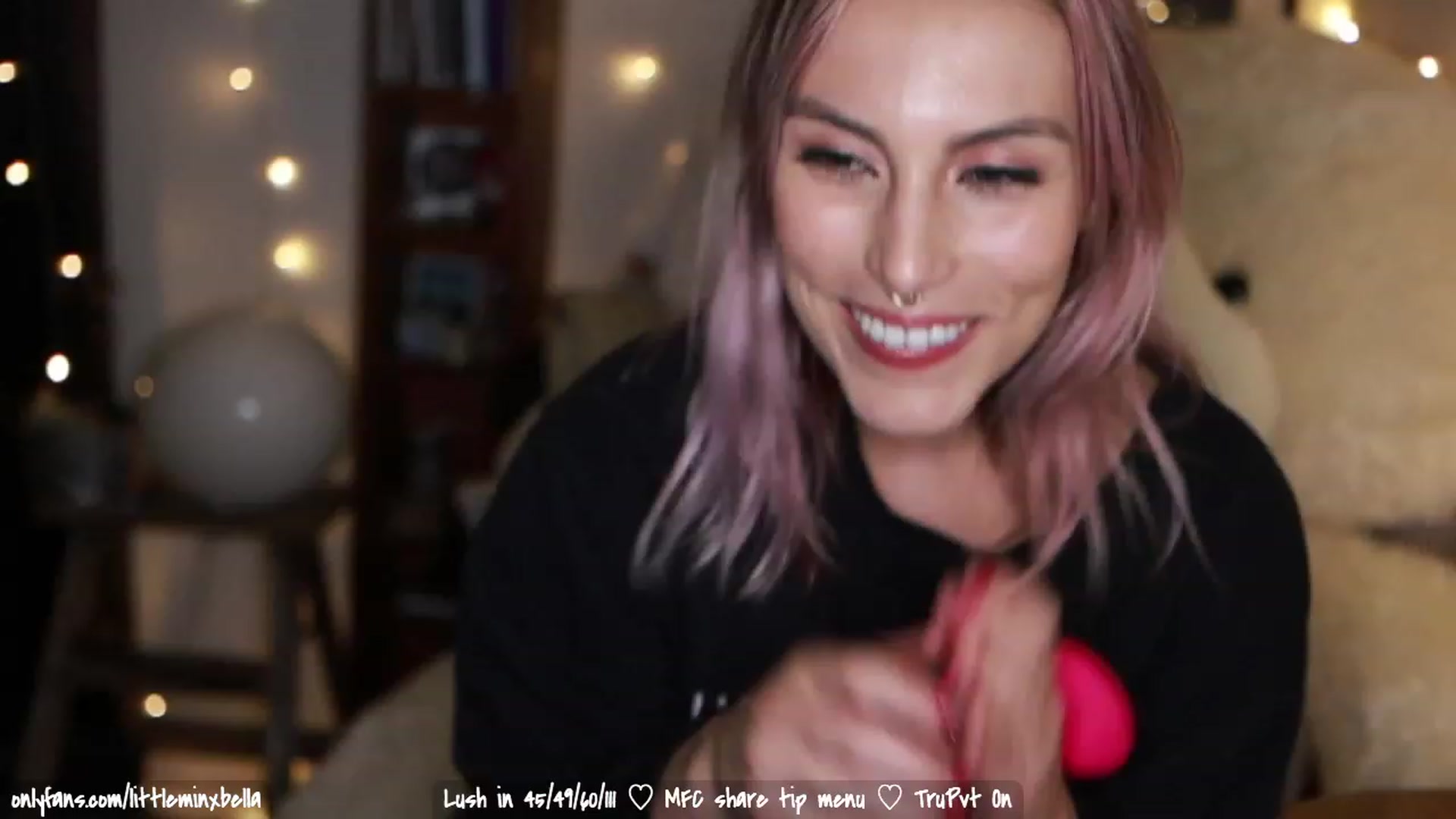 Gallery image thumbnail from Littleminx's myfreecams stream on, 12/06/2022, 04:47 image 6 of 20