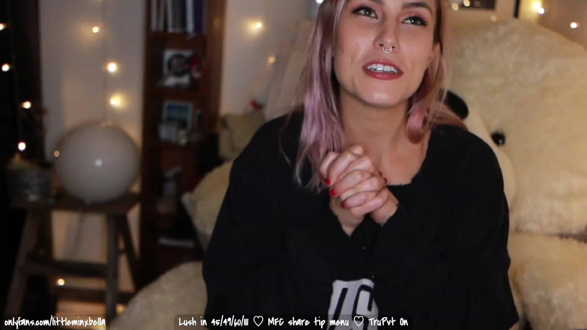 Gallery image thumbnail from Littleminx's myfreecams stream on, 12/06/2022, 04:47 image 8 of 20