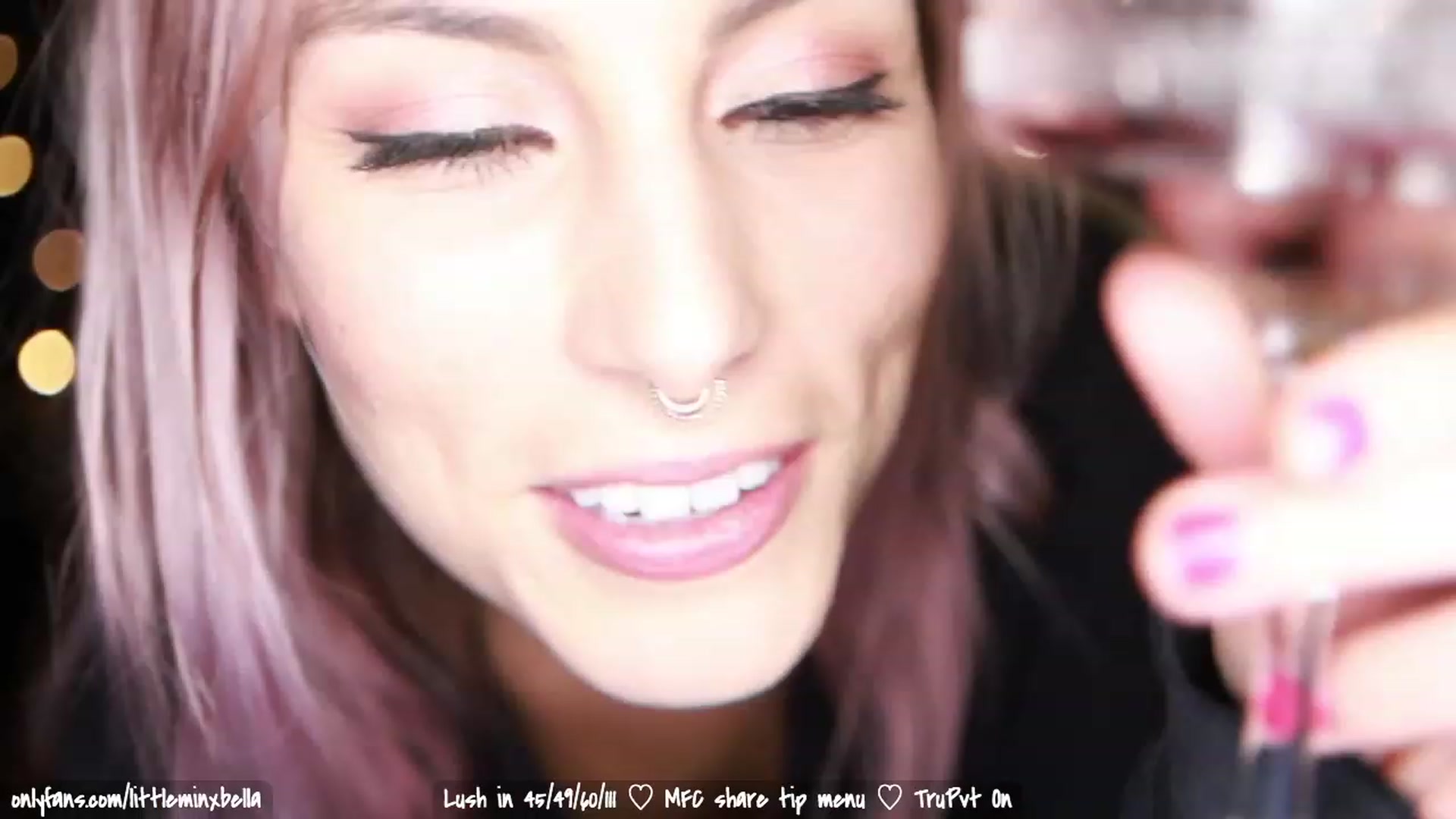Gallery image thumbnail from Littleminx's myfreecams stream on, 12/06/2022, 04:47 image 11 of 20