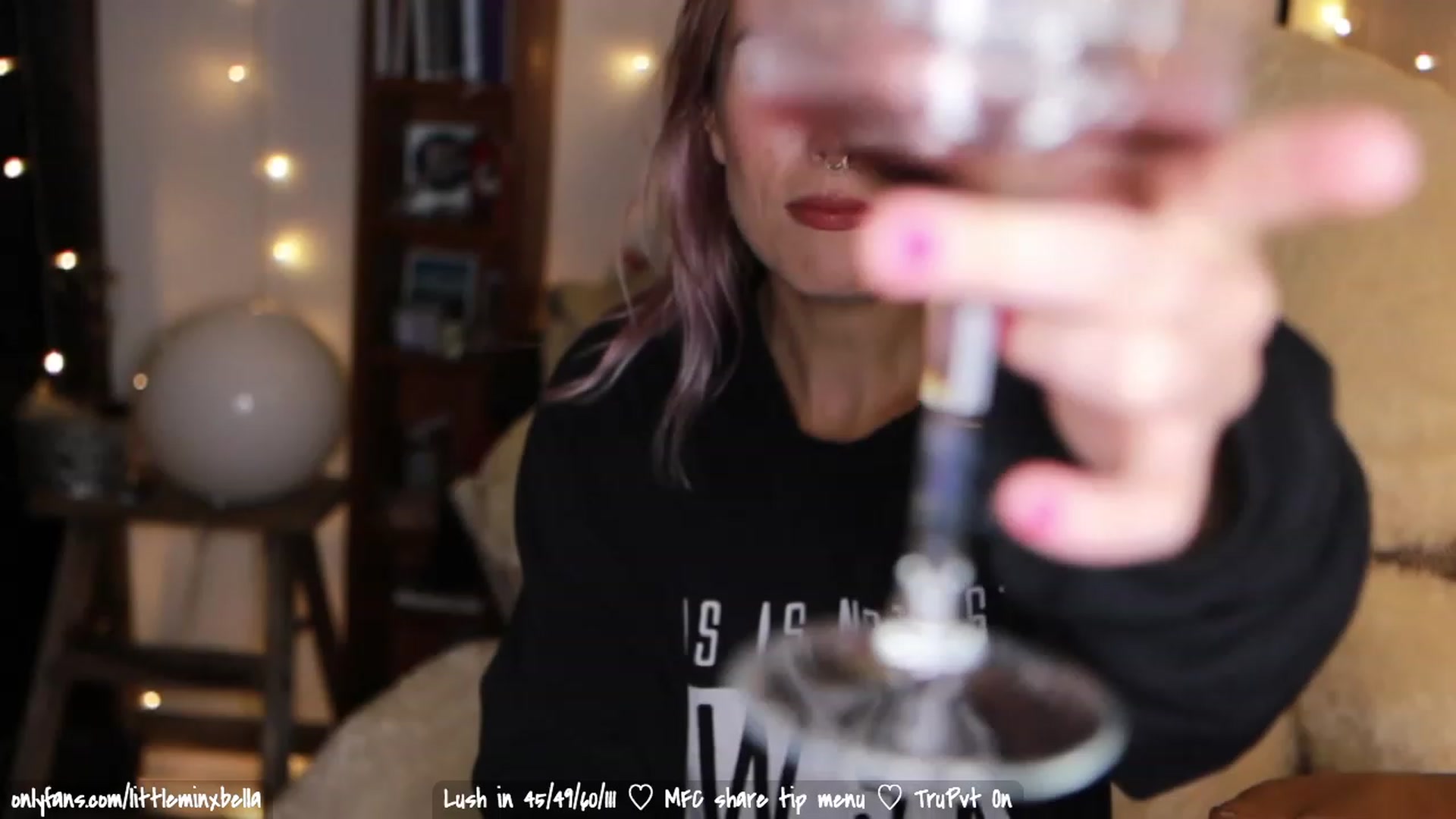 Gallery image thumbnail from Littleminx's myfreecams stream on, 12/06/2022, 04:47 image 7 of 20