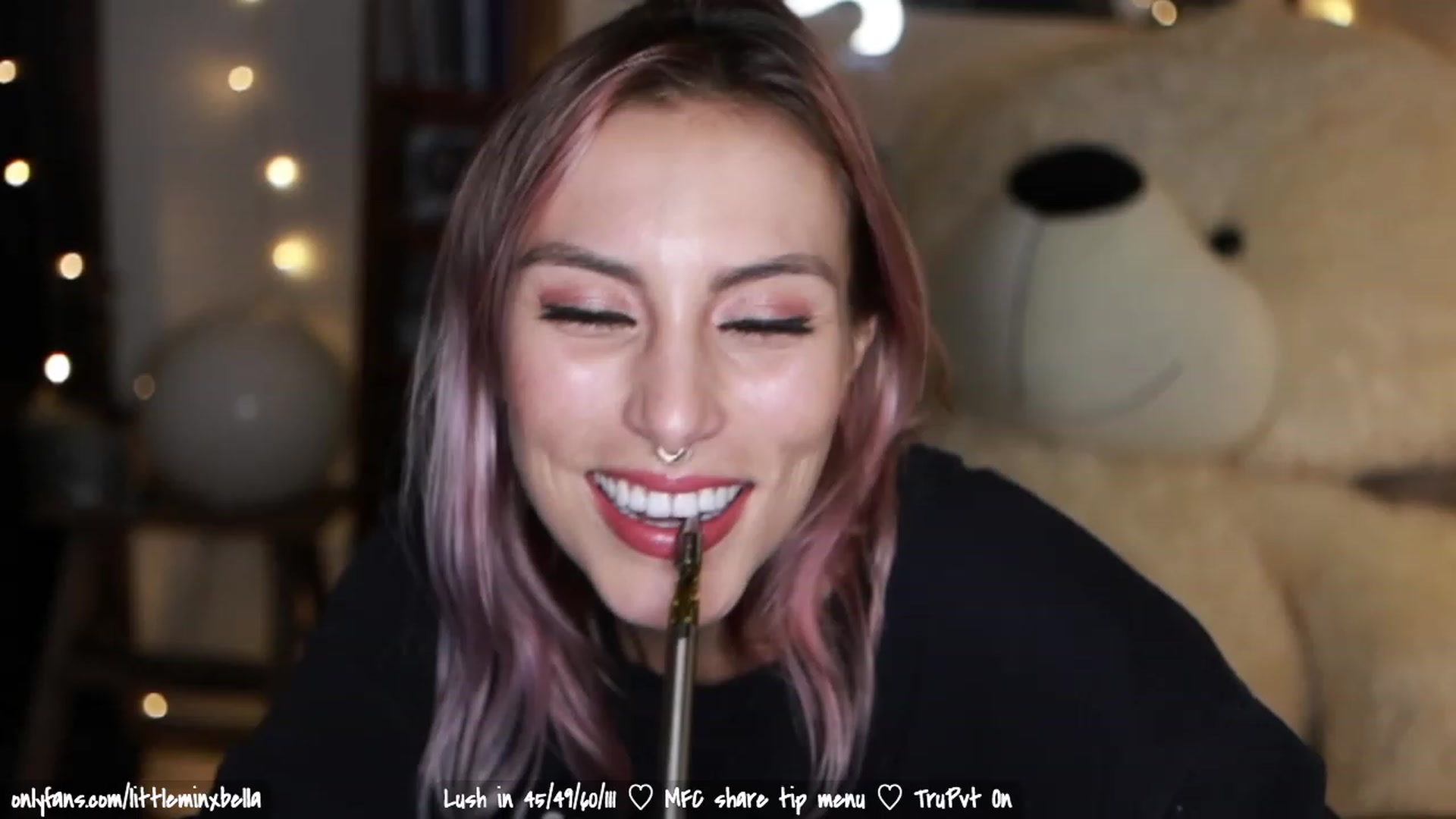 Gallery image thumbnail from Littleminx's myfreecams stream on, 12/06/2022, 04:47 image 4 of 20