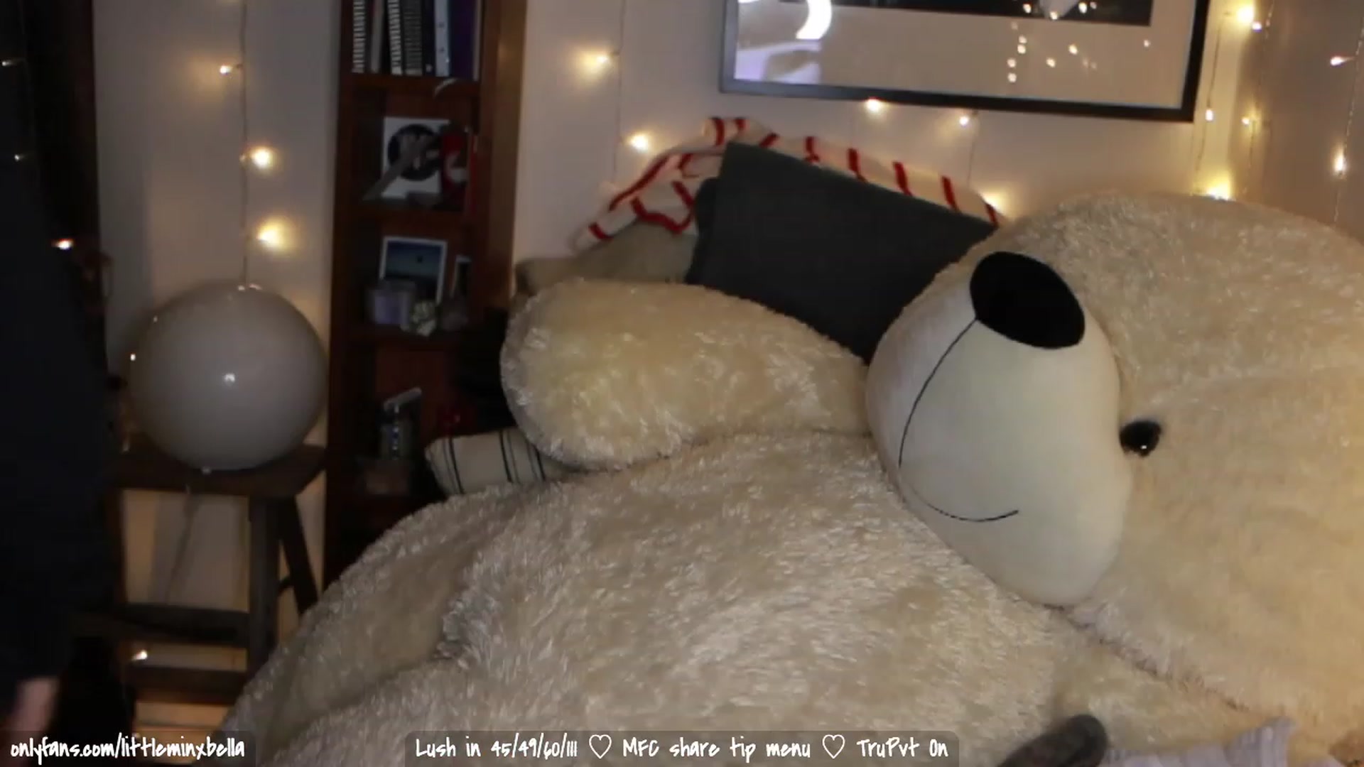 Gallery image thumbnail from Littleminx's myfreecams stream on, 12/06/2022, 04:47 image 16 of 20