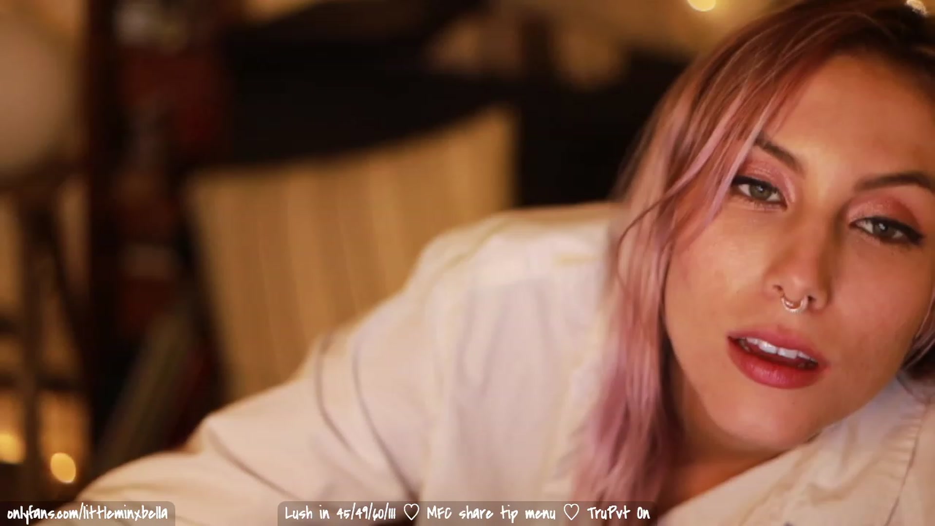 Gallery image thumbnail from Littleminx's myfreecams stream on, 12/06/2022, 06:26 image 9 of 20