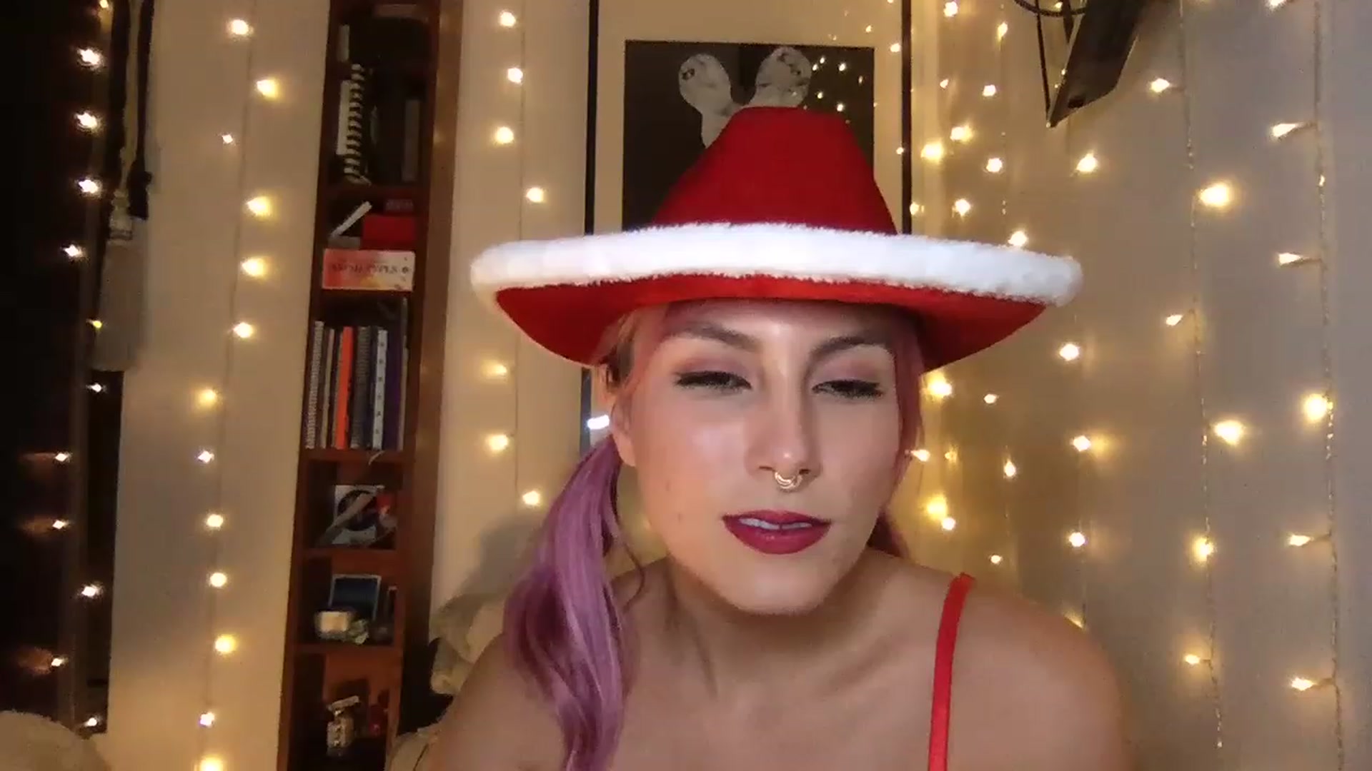 Gallery image thumbnail from Littleminx's myfreecams stream on, 12/20/2022, 05:40 image 5 of 20