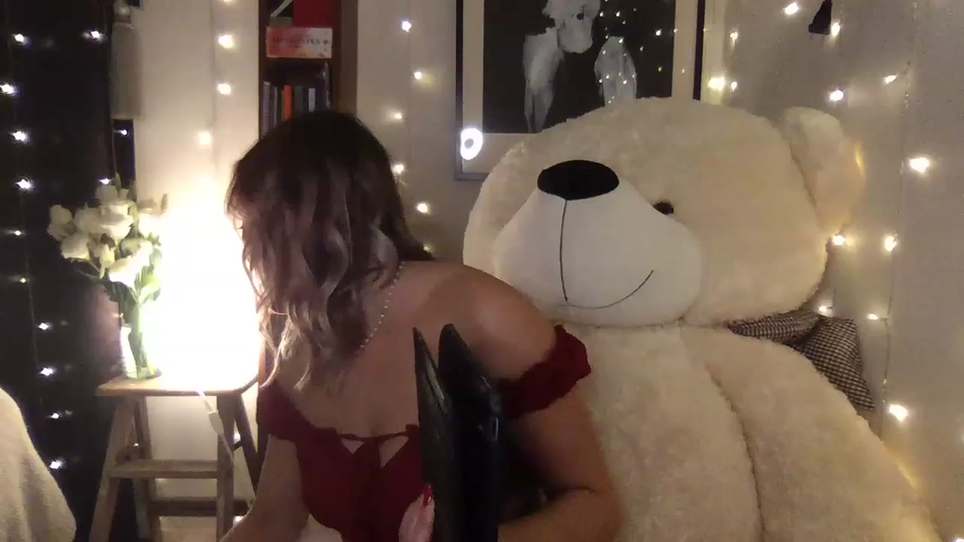 Gallery image thumbnail from Littleminx's myfreecams stream on, 12/27/2022, 04:41 image 4 of 20