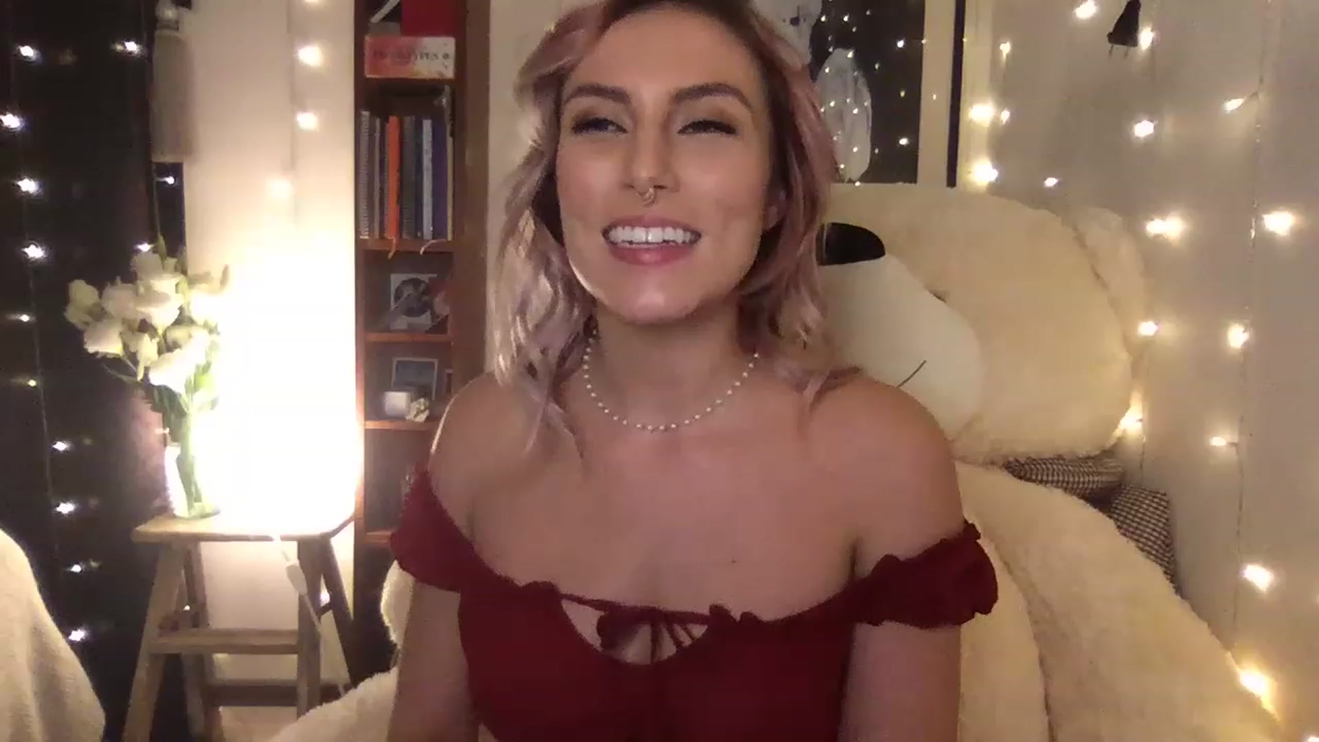 Gallery image thumbnail from Littleminx's myfreecams stream on, 12/27/2022, 04:41 image 13 of 20