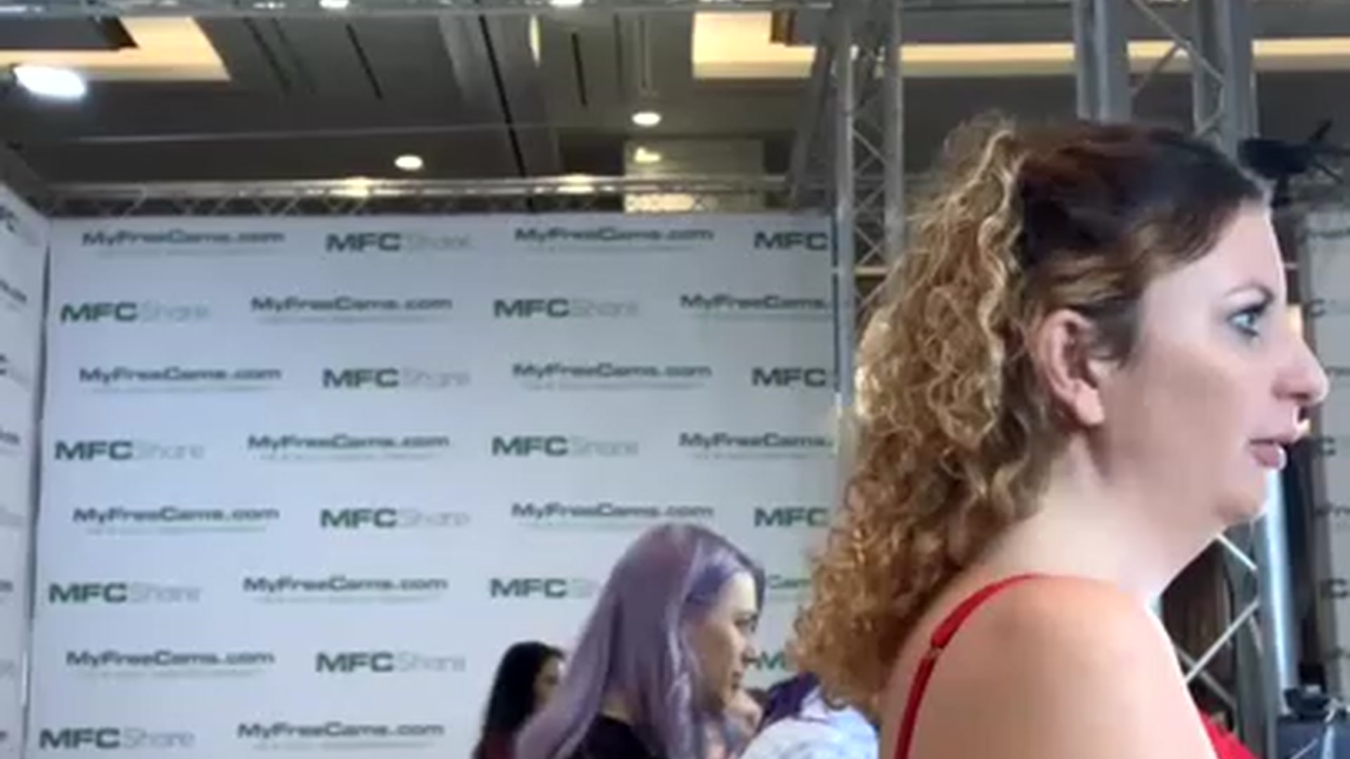 Gallery image thumbnail from Littleminx's myfreecams stream on, 01/06/2023, 23:56 image 12 of 20
