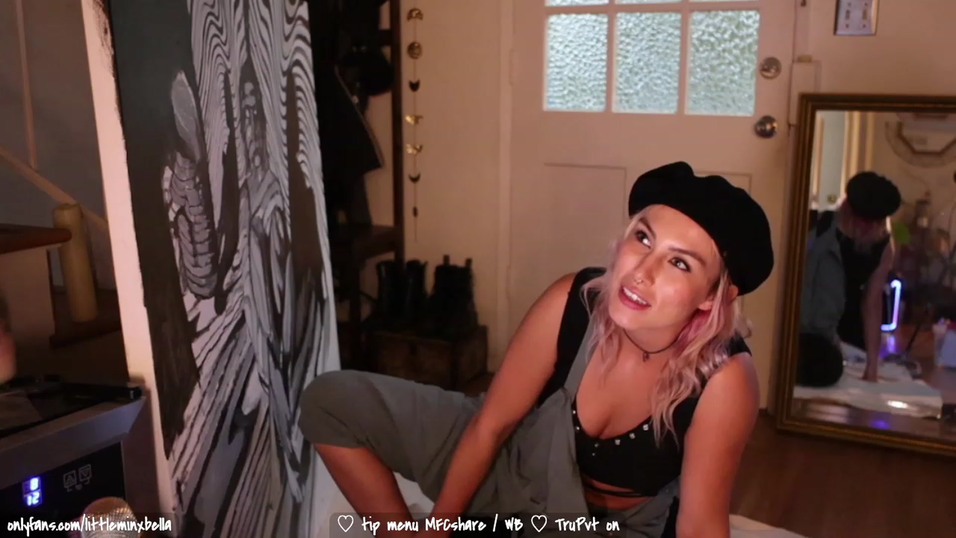 Gallery image thumbnail from Littleminx's myfreecams stream on, 04/25/2023, 02:54 image 16 of 20