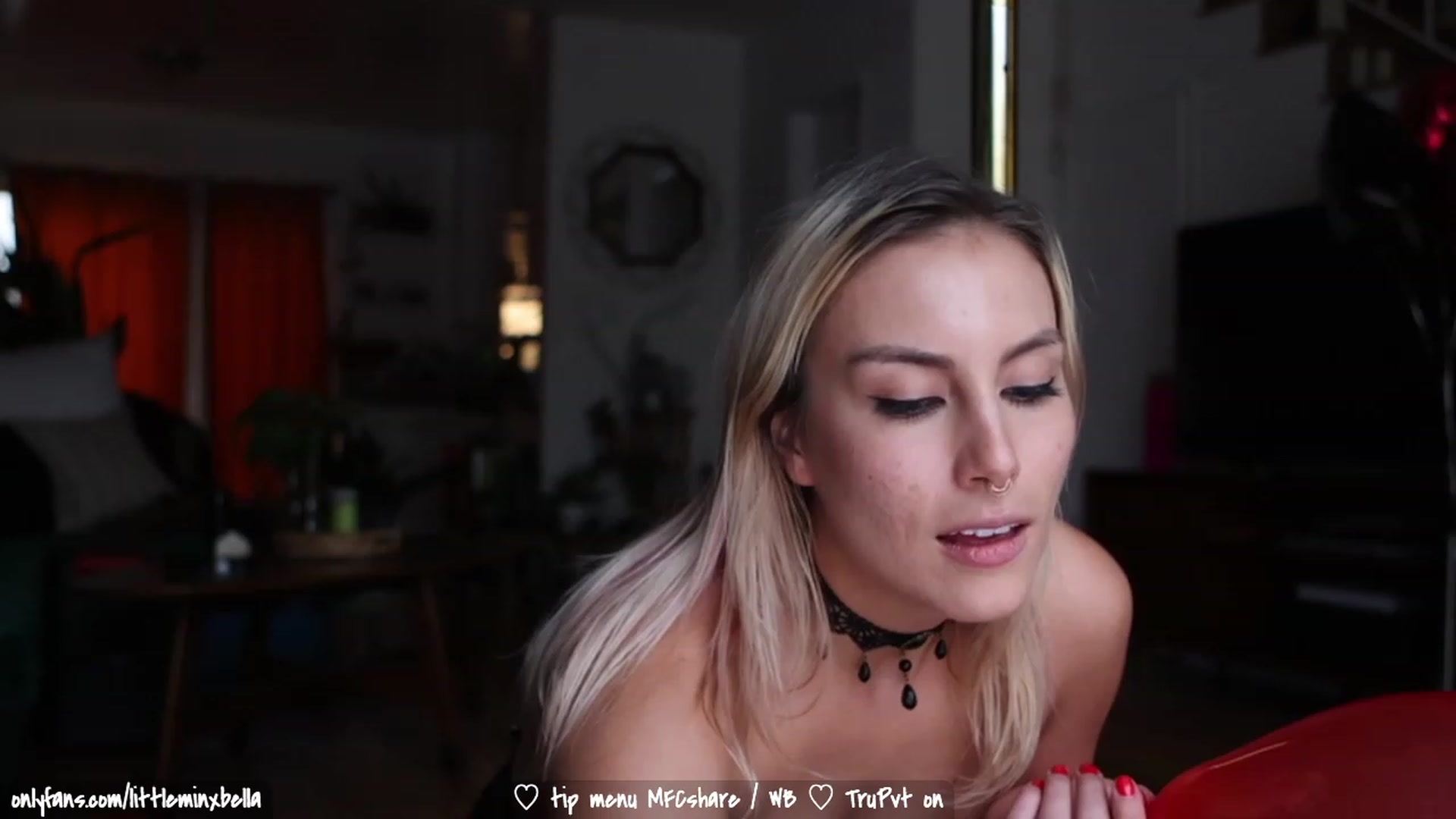 Gallery image thumbnail from Littleminx's myfreecams stream on, 05/23/2023, 02:27 image 17 of 20