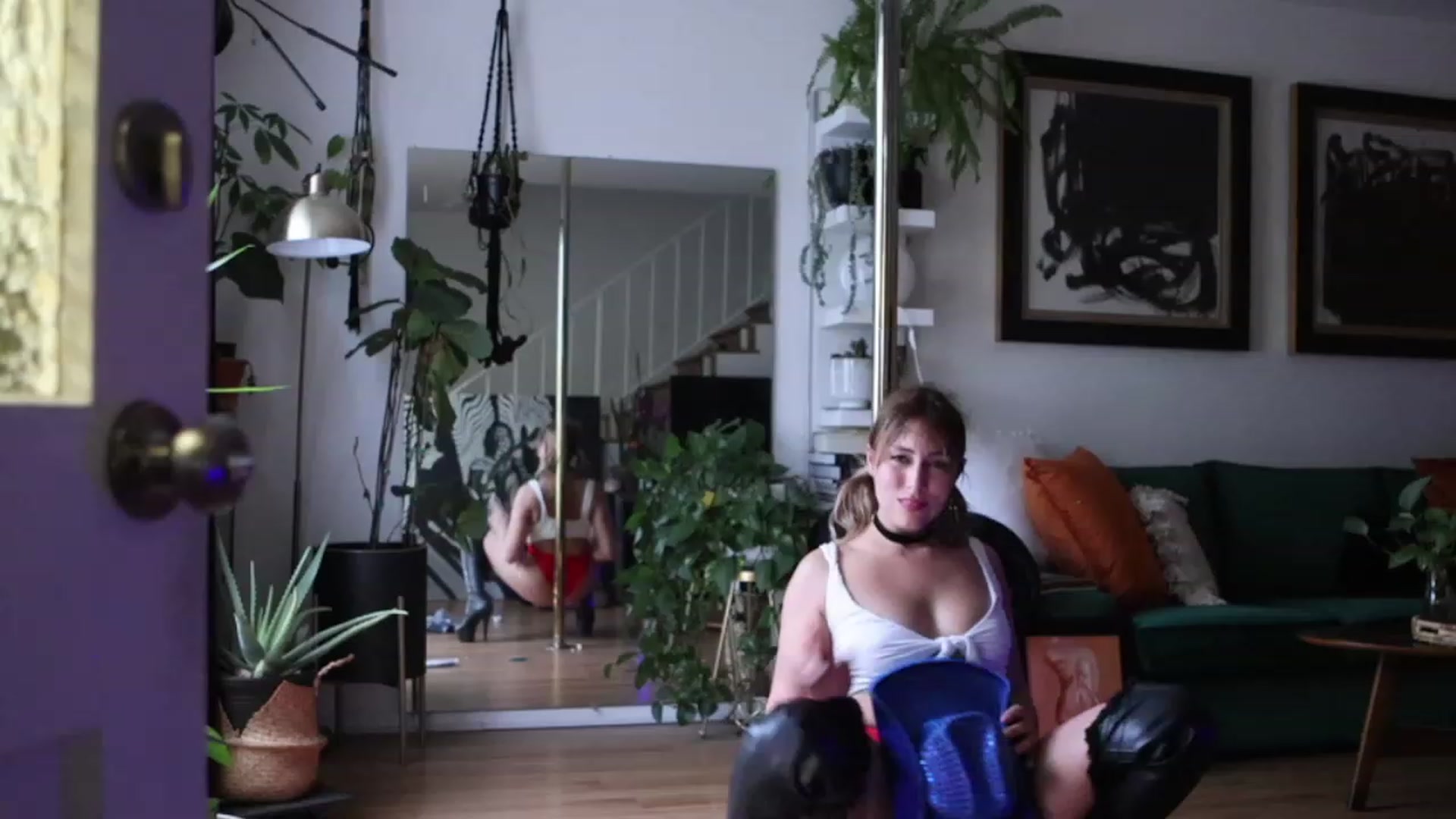 Gallery image thumbnail from Littleminx's myfreecams stream on, 07/04/2023, 03:18 image 15 of 20