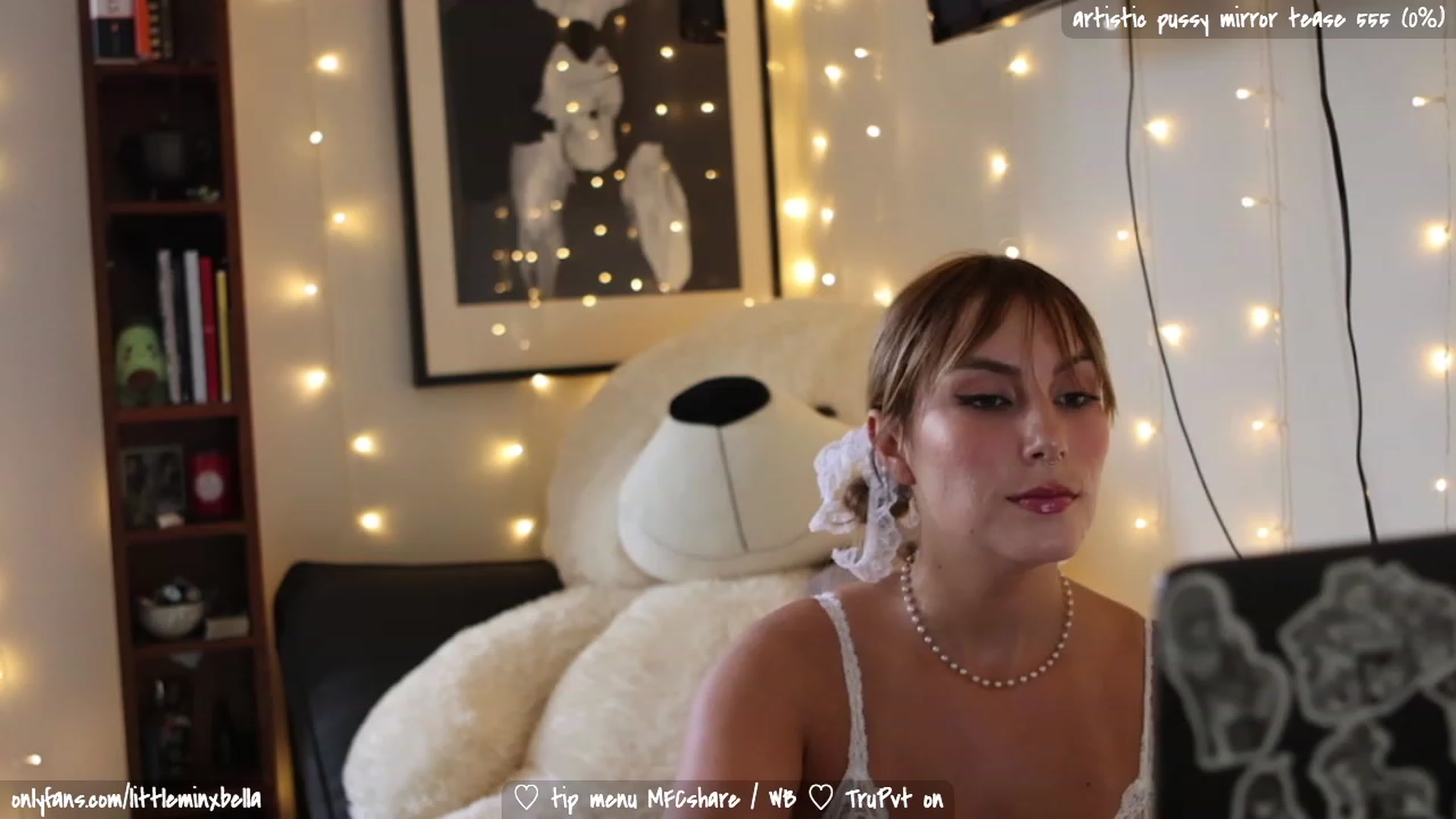 Gallery image thumbnail from Littleminx's myfreecams stream on, 07/18/2023, 03:07 image 3 of 20