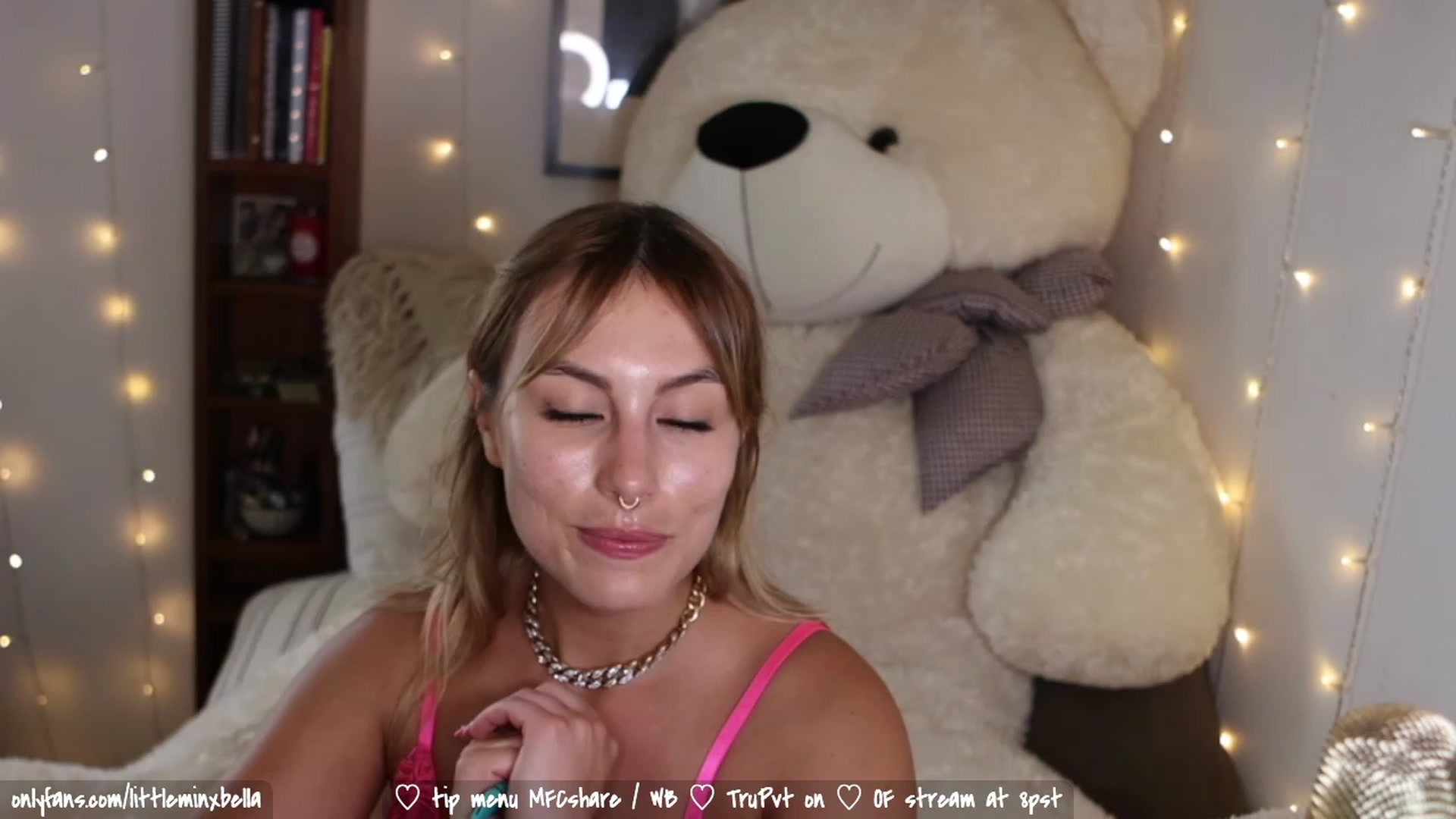 Gallery image thumbnail from Littleminx's myfreecams stream on, 08/01/2023, 03:02 image 4 of 20
