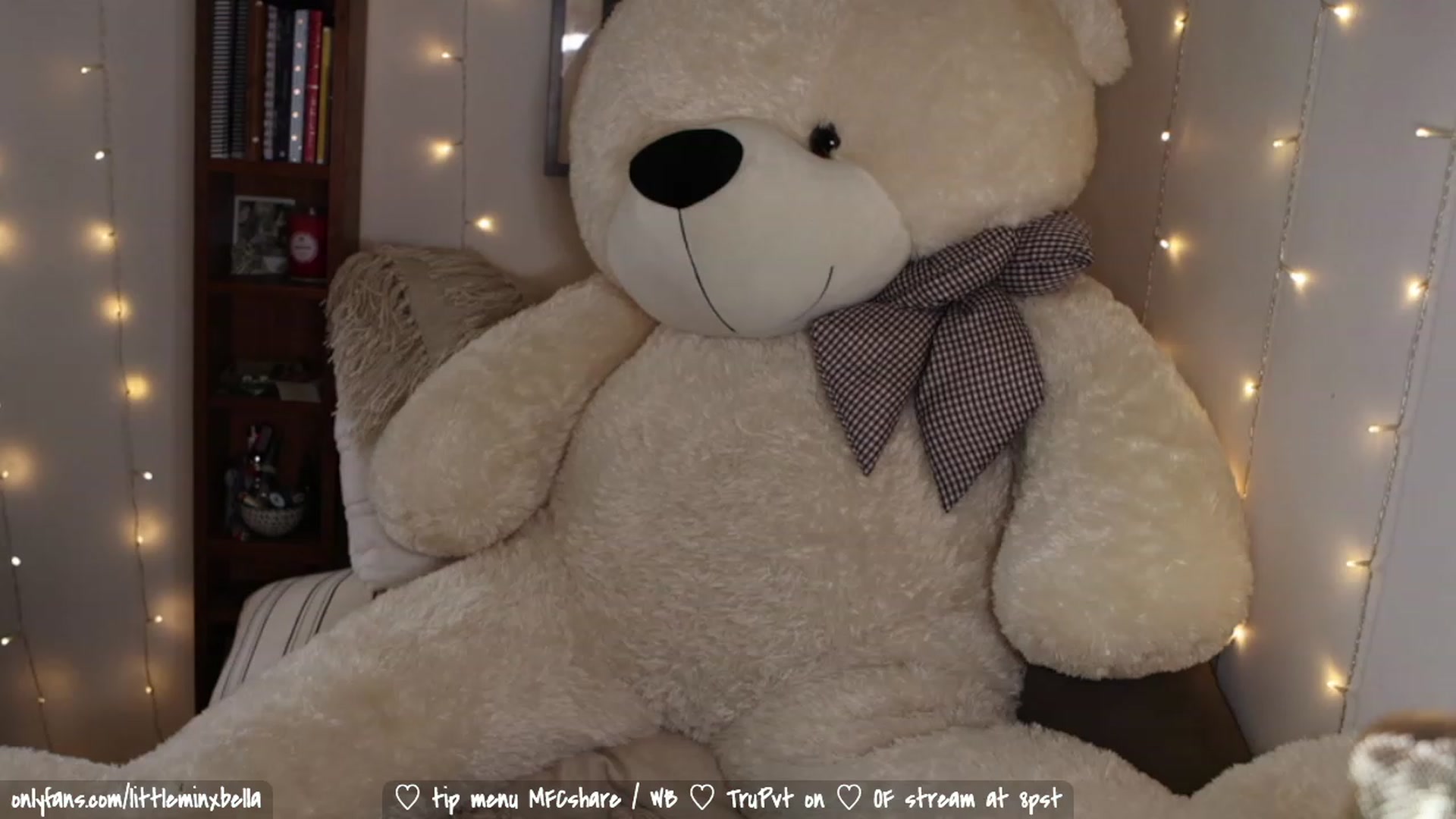 Gallery image thumbnail from Littleminx's myfreecams stream on, 08/01/2023, 03:02 image 2 of 20