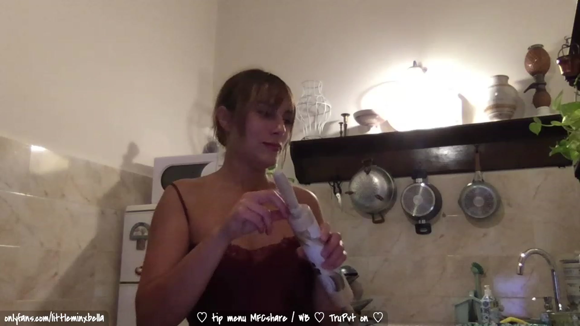 Gallery image thumbnail from Littleminx's myfreecams stream on, 09/18/2023, 20:33 image 10 of 20