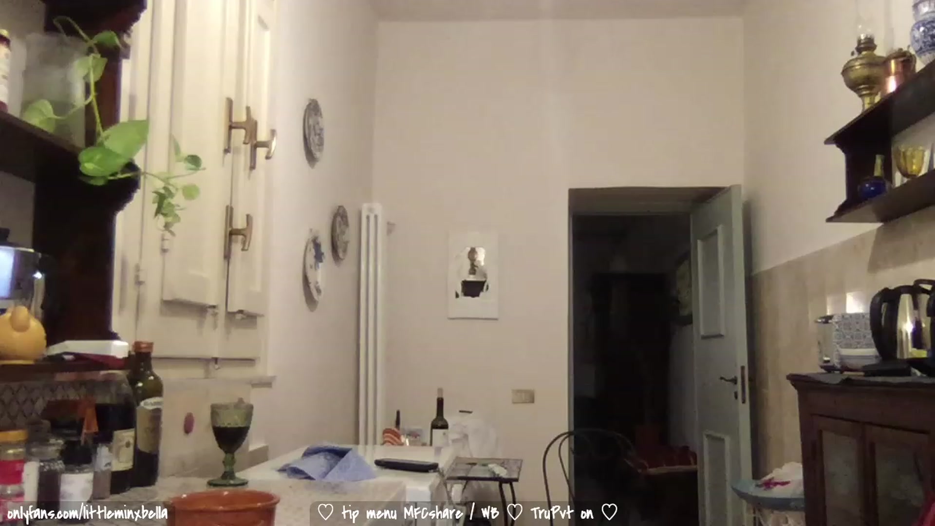 Gallery image thumbnail from Littleminx's myfreecams stream on, 09/18/2023, 20:33 image 18 of 20