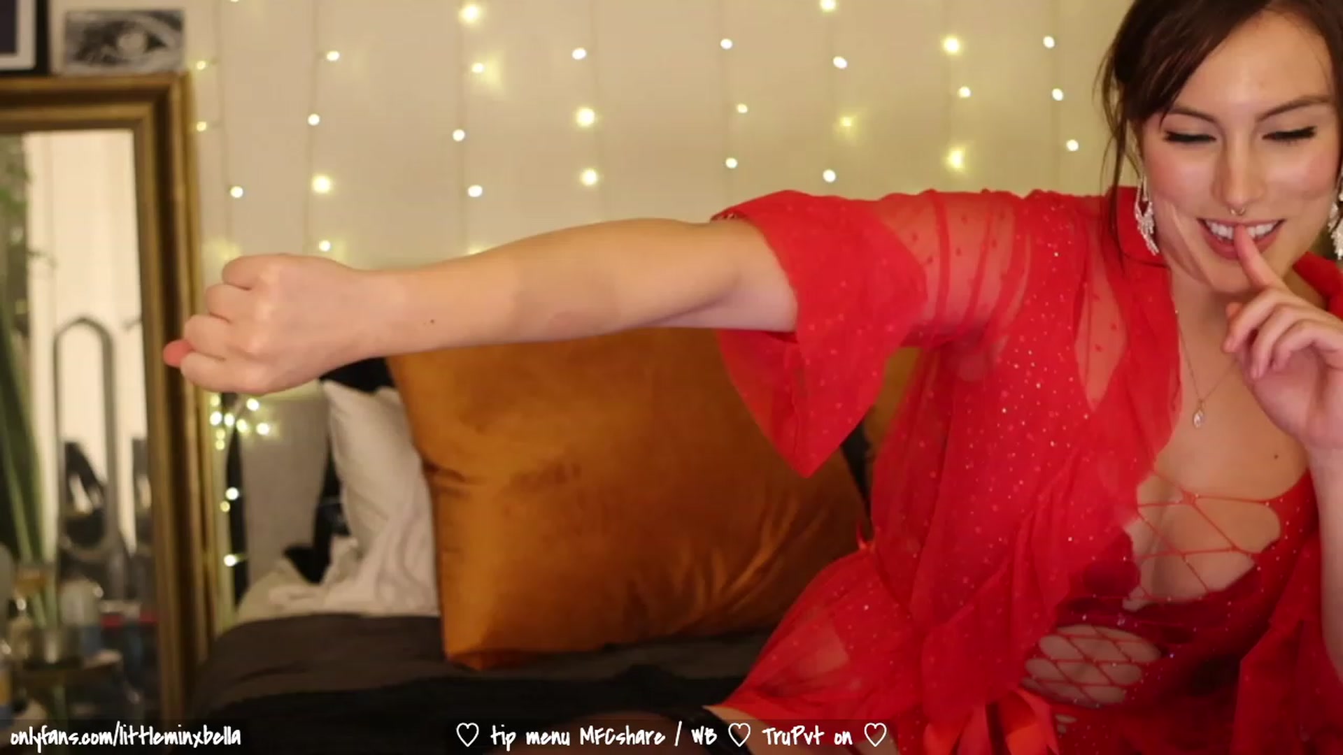Gallery image thumbnail from Littleminx's myfreecams stream on, 01/09/2024, 03:50 image 6 of 20