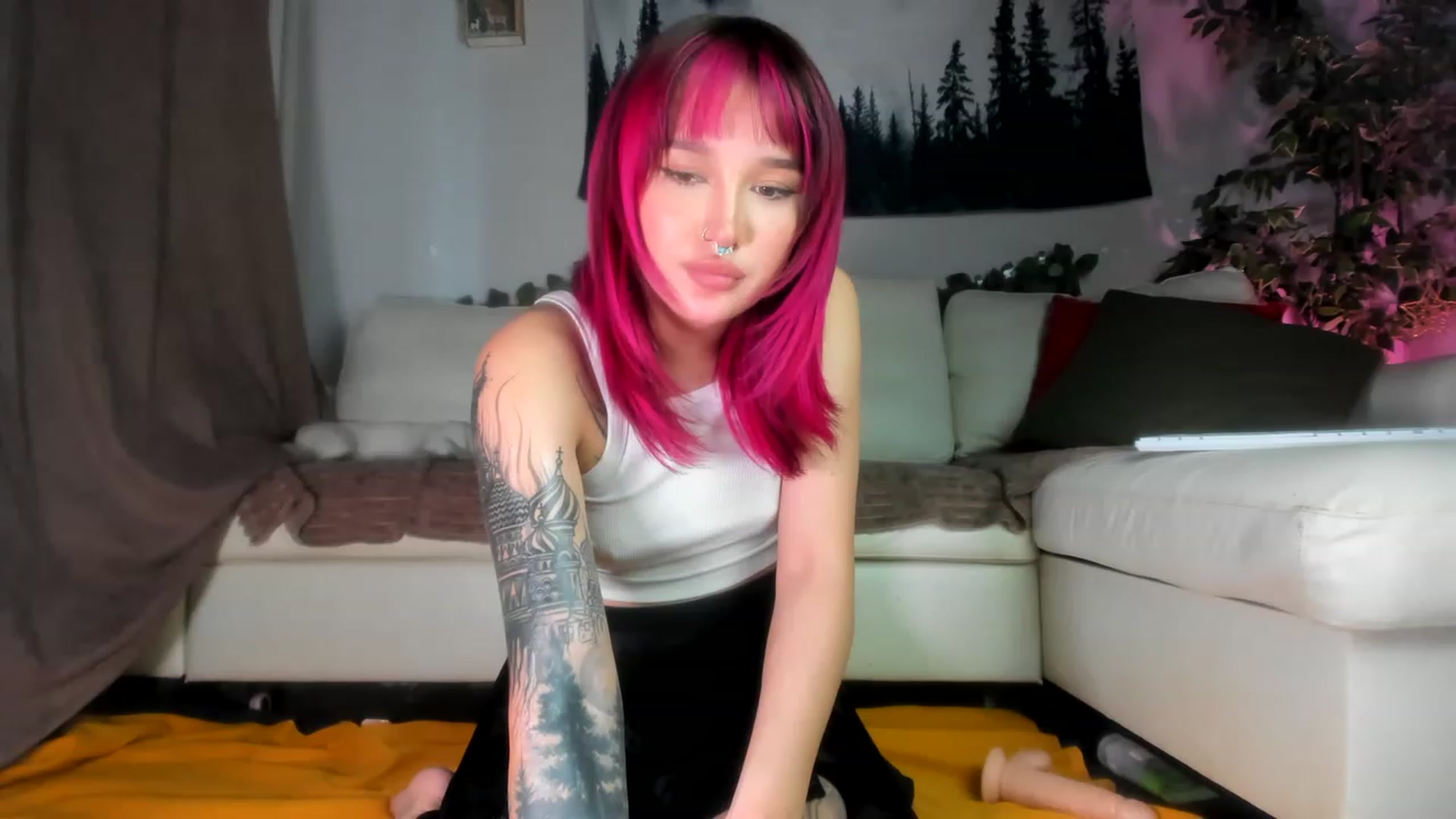 Gallery image thumbnail from Littlewetgirl's myfreecams stream on, 05/16/2023, 12:07 image 6 of 20