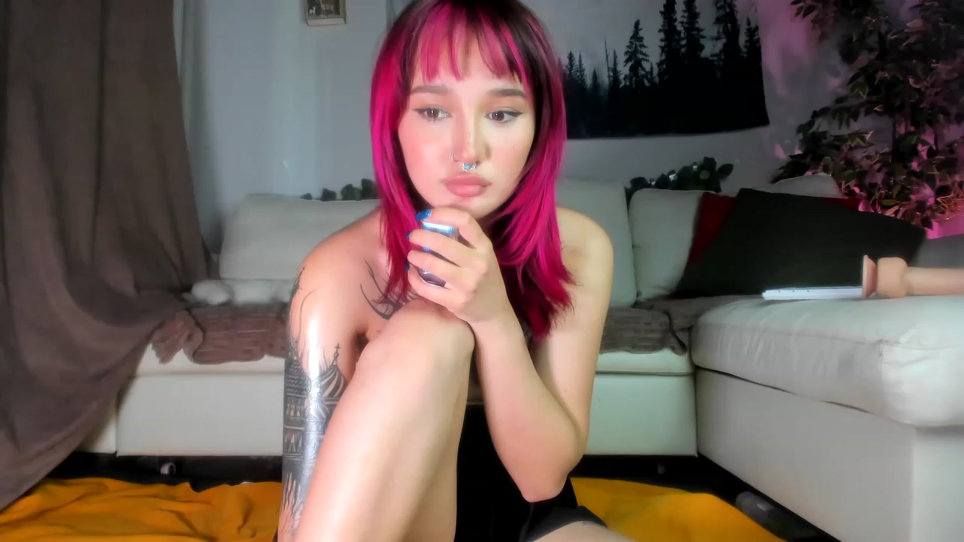 Gallery image thumbnail from Littlewetgirl's myfreecams stream on, 05/16/2023, 12:07 image 11 of 20