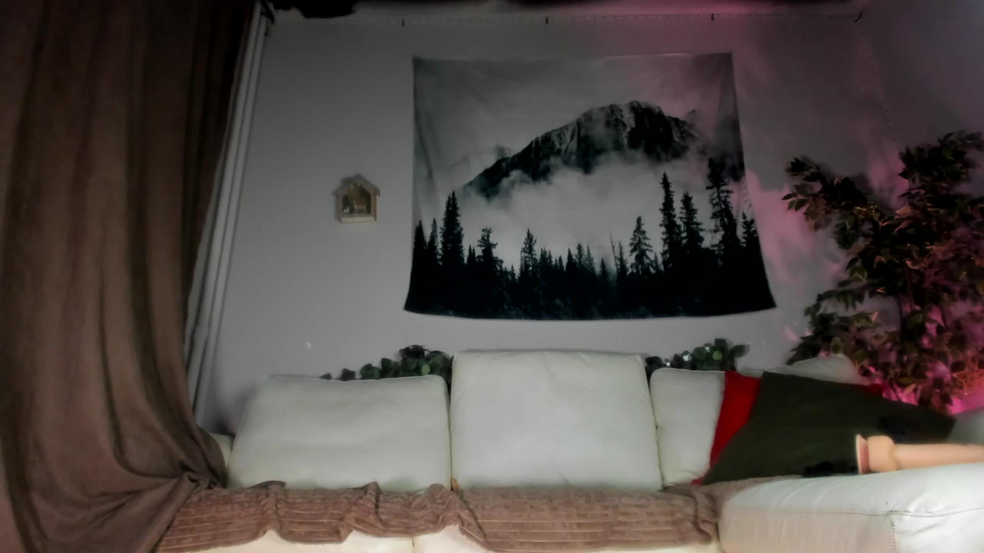 Gallery image thumbnail from Littlewetgirl's myfreecams stream on, 05/18/2023, 16:08 image 4 of 20