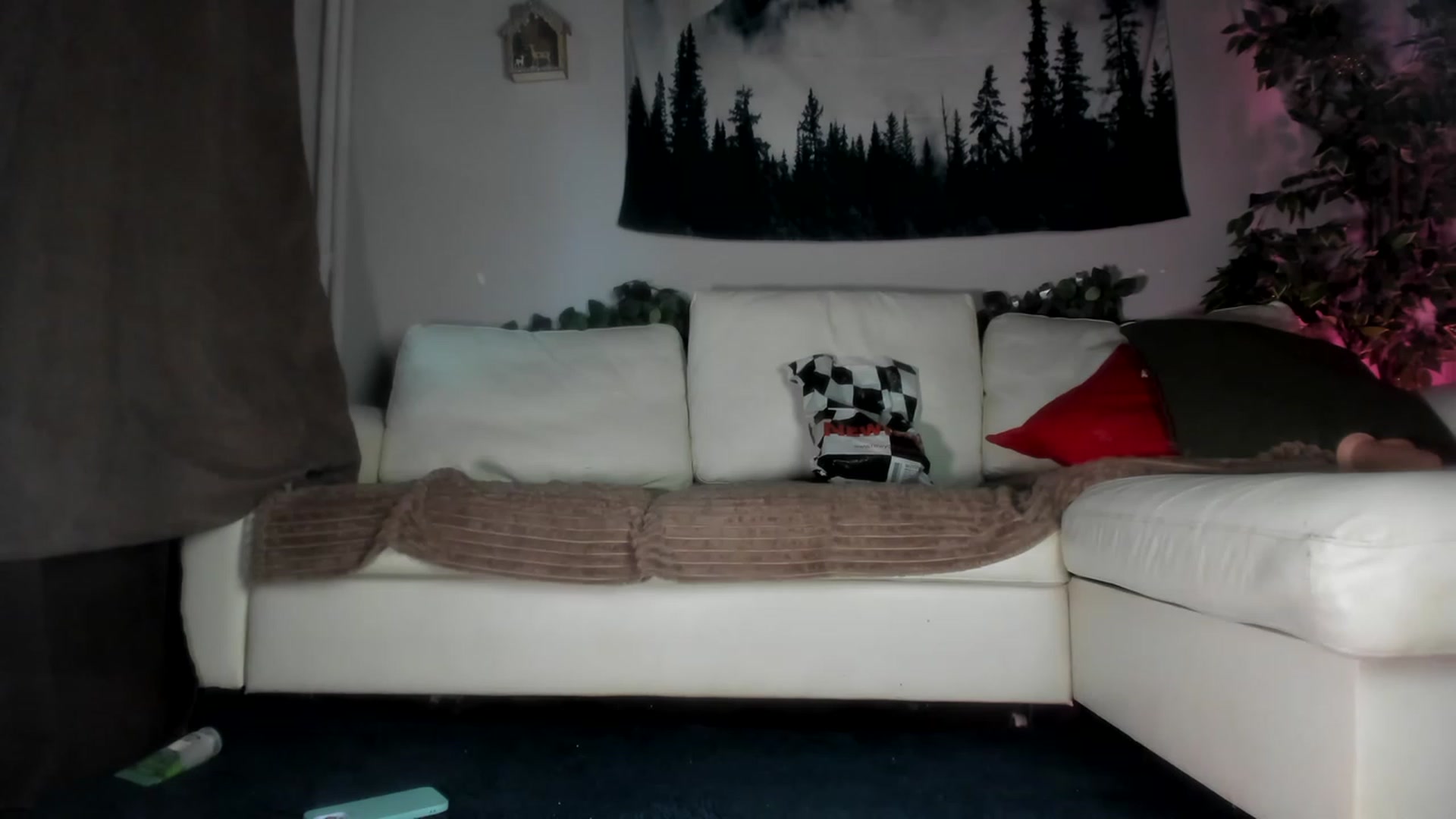 Gallery image thumbnail from Littlewetgirl's myfreecams stream on, 05/22/2023, 14:16 image 15 of 20