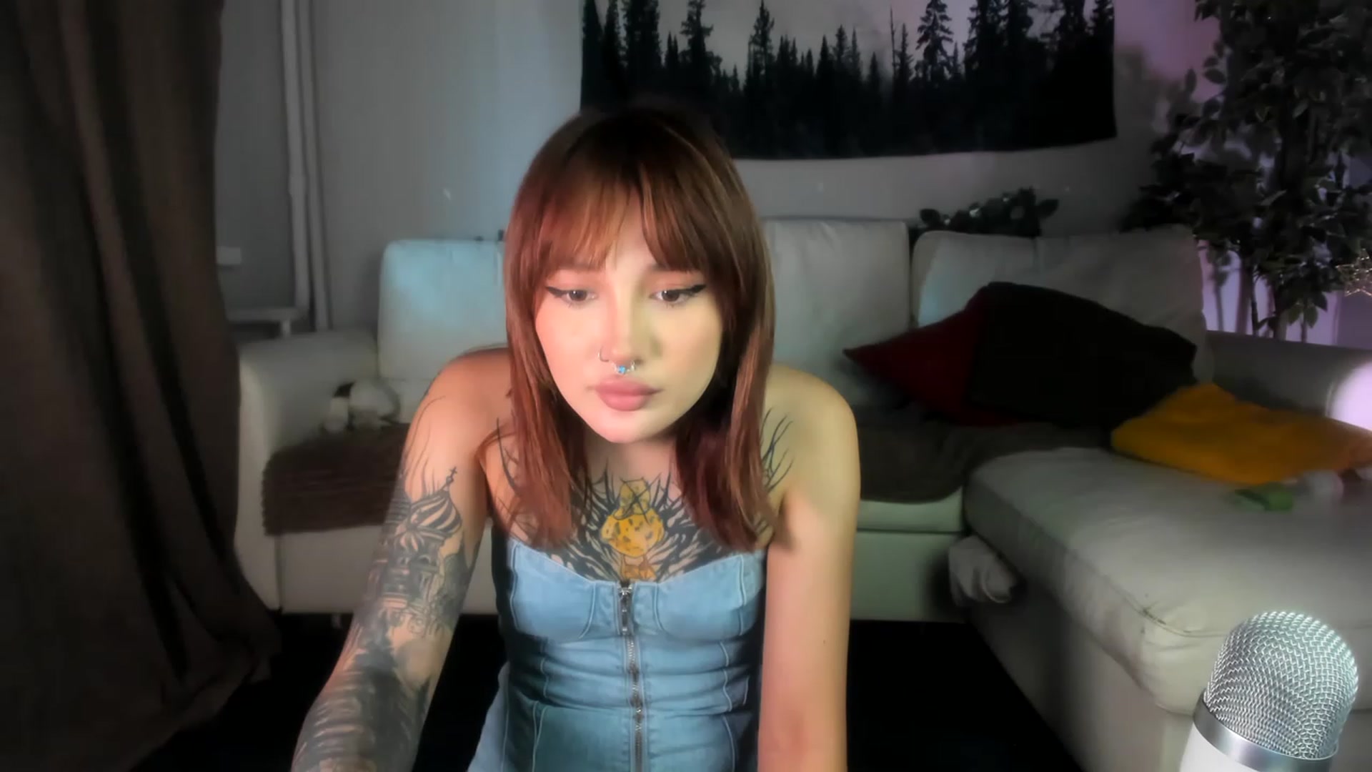 Gallery image thumbnail from Littlewetgirl's myfreecams stream on, 06/02/2023, 12:20 image 10 of 20