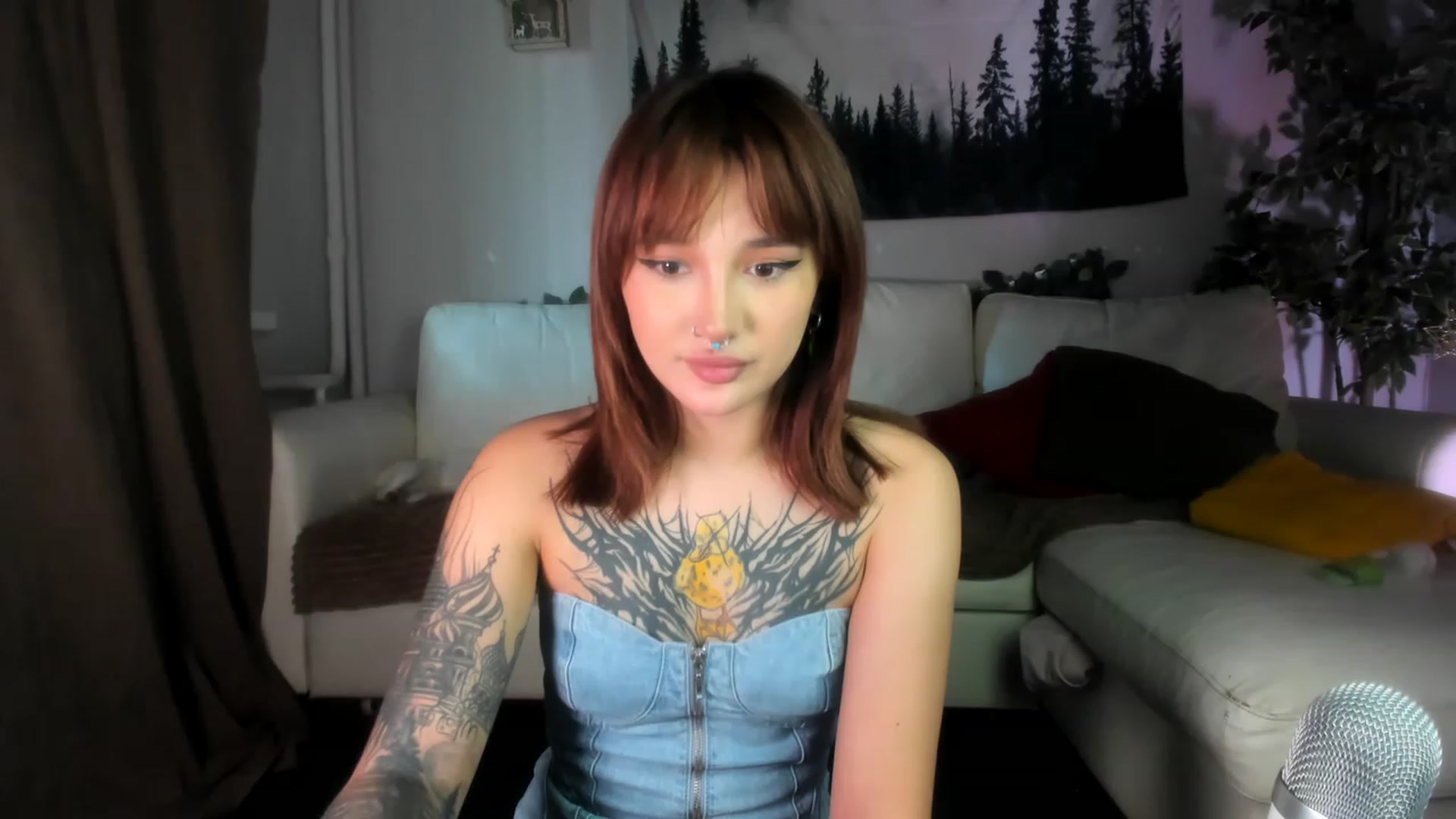 Gallery image thumbnail from Littlewetgirl's myfreecams stream on, 06/02/2023, 12:45 image 4 of 20