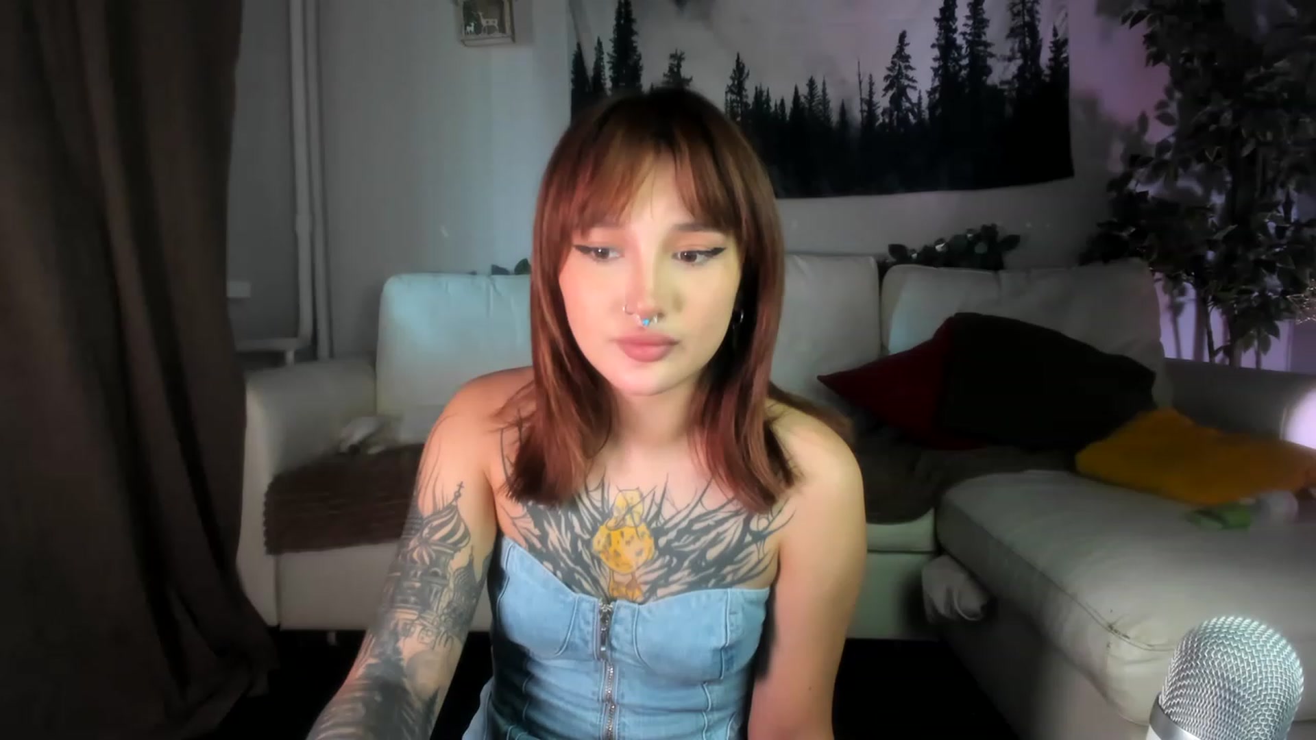 Gallery image thumbnail from Littlewetgirl's myfreecams stream on, 06/02/2023, 12:45 image 6 of 20