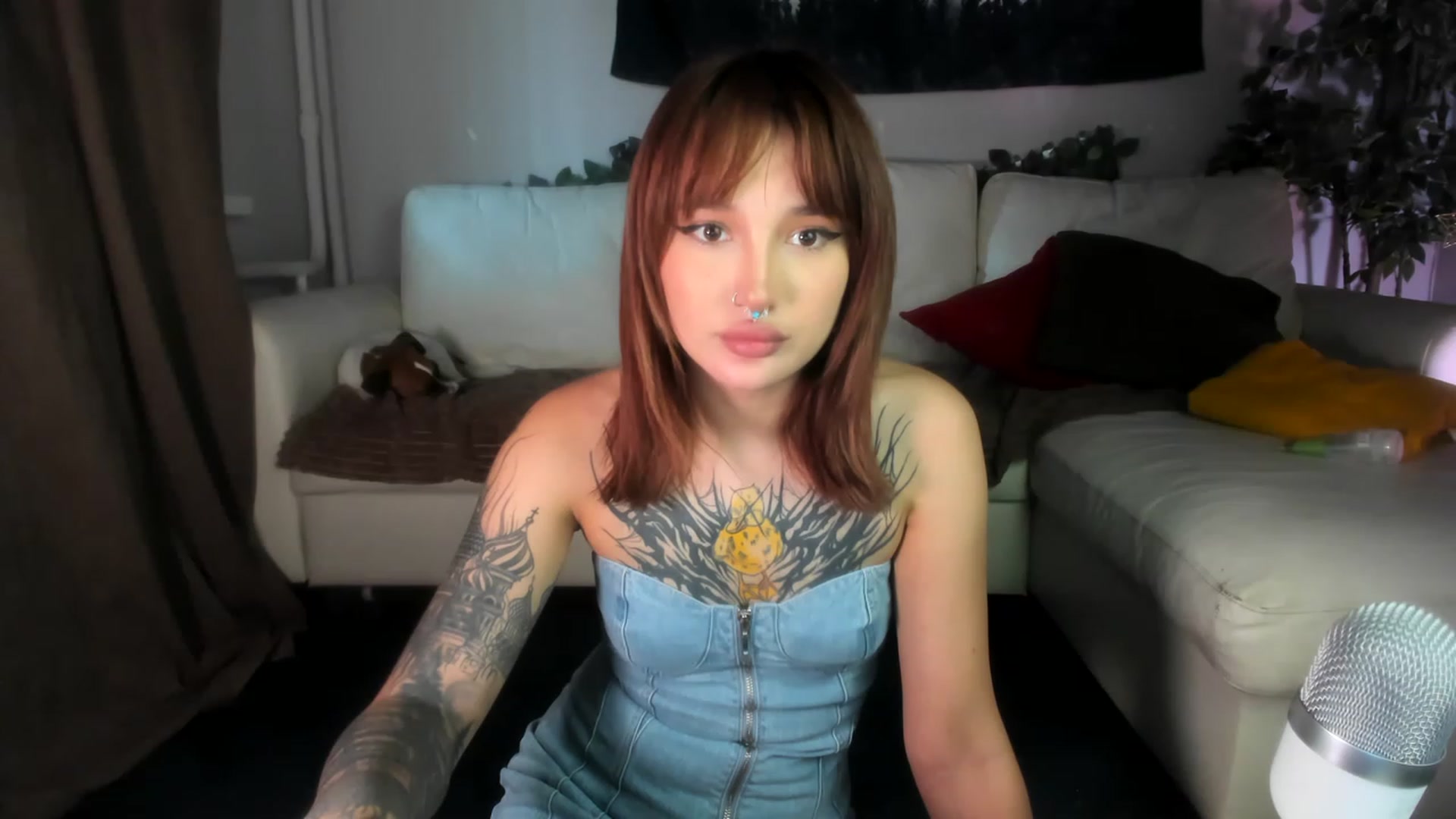 Gallery image thumbnail from Littlewetgirl's myfreecams stream on, 06/02/2023, 12:45 image 18 of 20