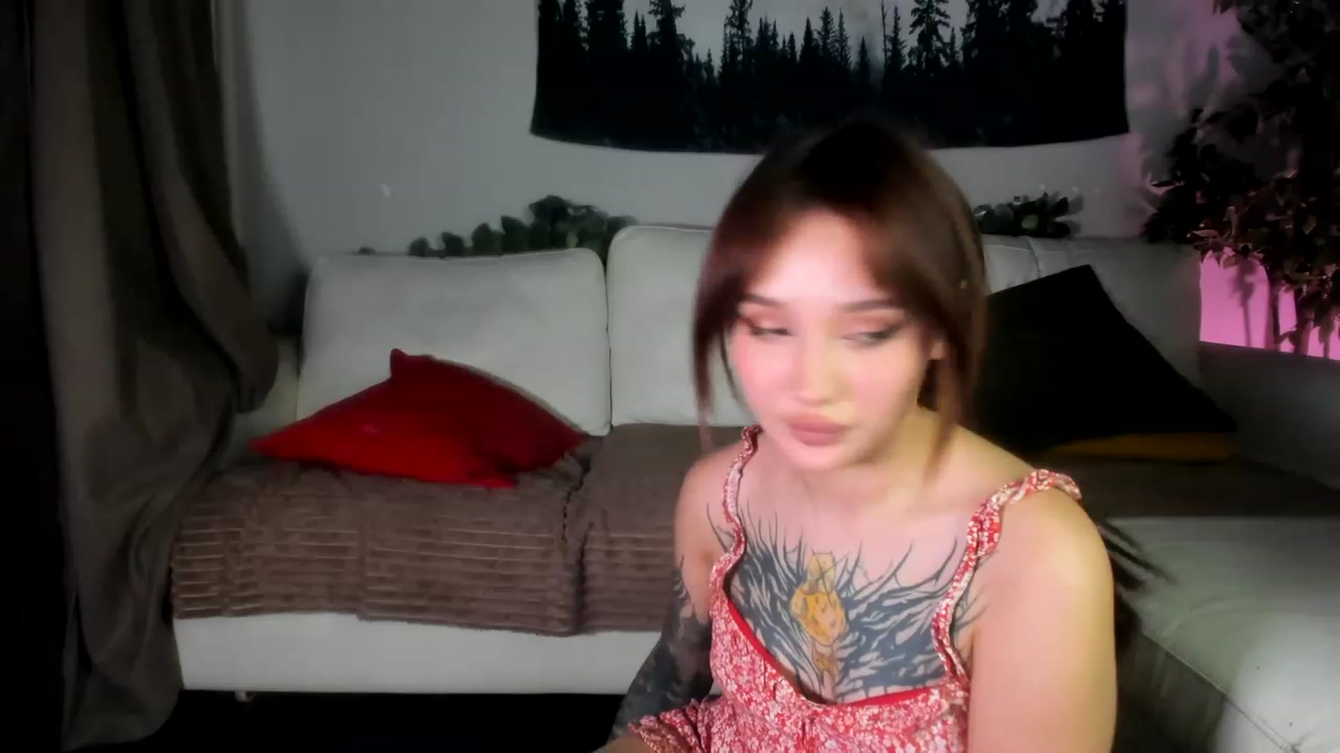 Gallery image thumbnail from Littlewetgirl's myfreecams stream on, 06/07/2023, 13:14 image 2 of 20