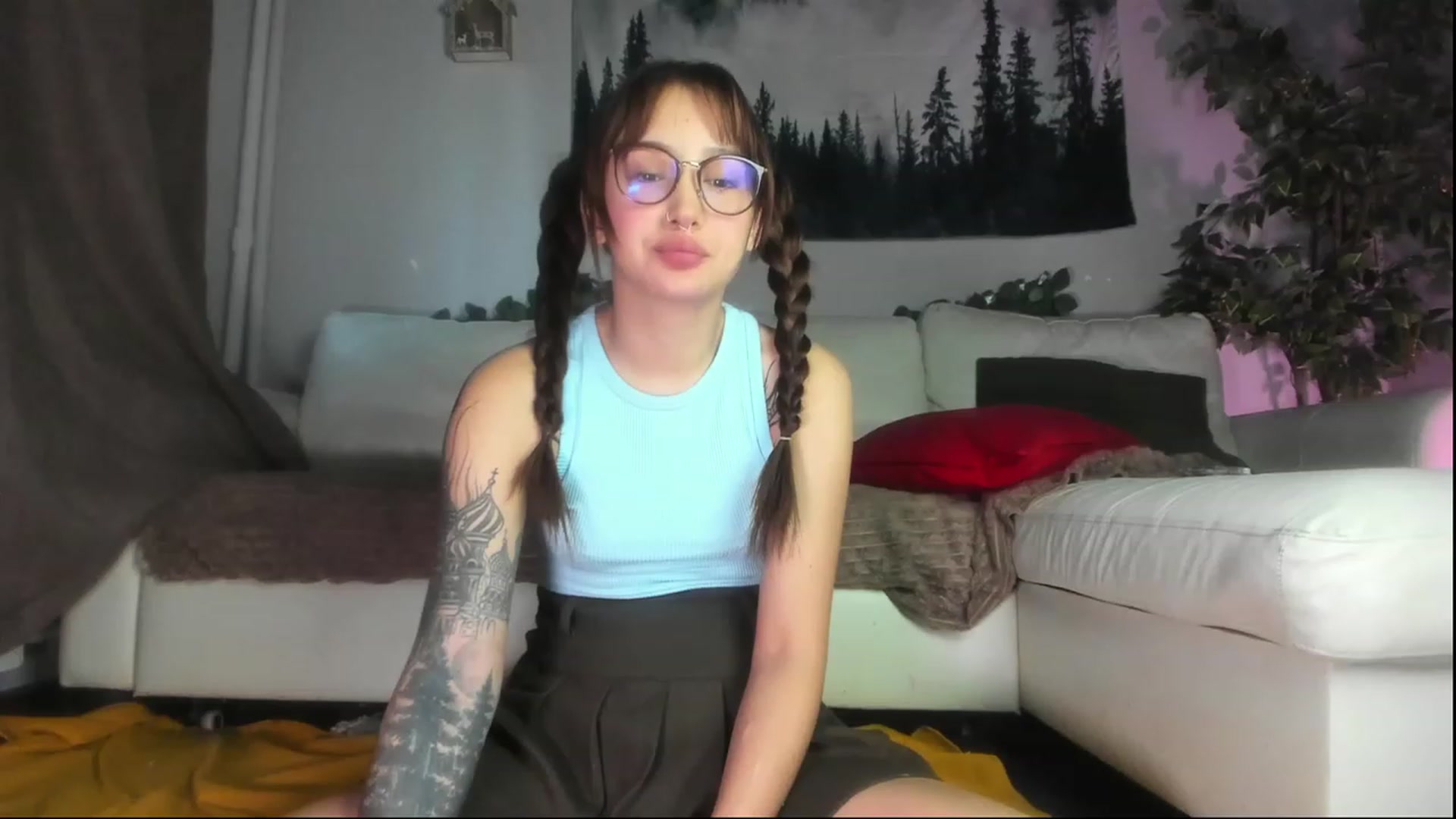Gallery image thumbnail from Littlewetgirl's myfreecams stream on, 06/18/2023, 12:50 image 19 of 20