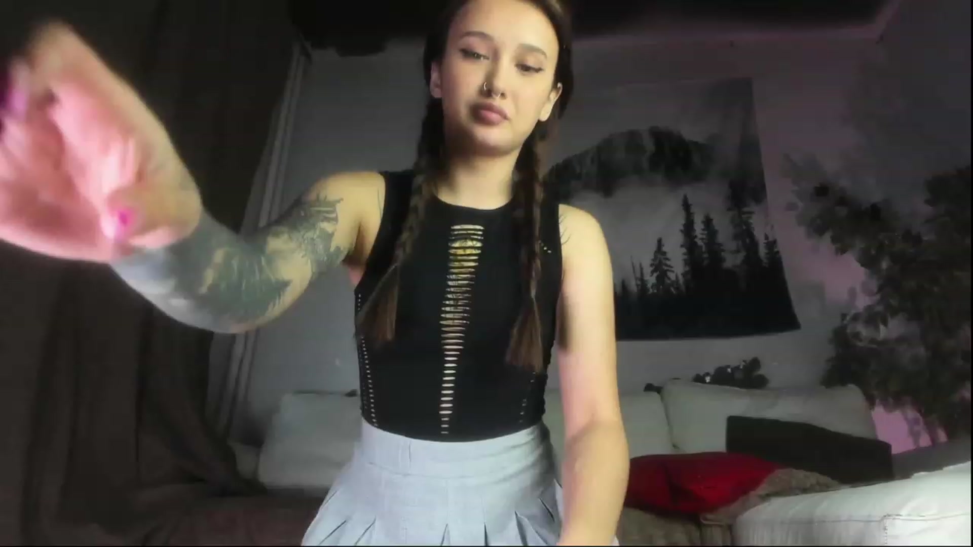 Gallery image thumbnail from Littlewetgirl's myfreecams stream on, 06/20/2023, 14:09 image 1 of 20