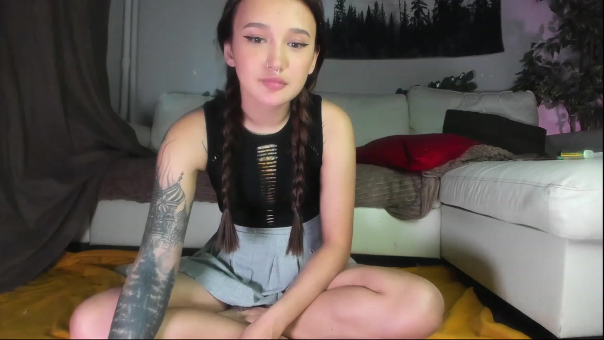 Gallery image thumbnail from Littlewetgirl's myfreecams stream on, 06/20/2023, 14:09 image 5 of 20