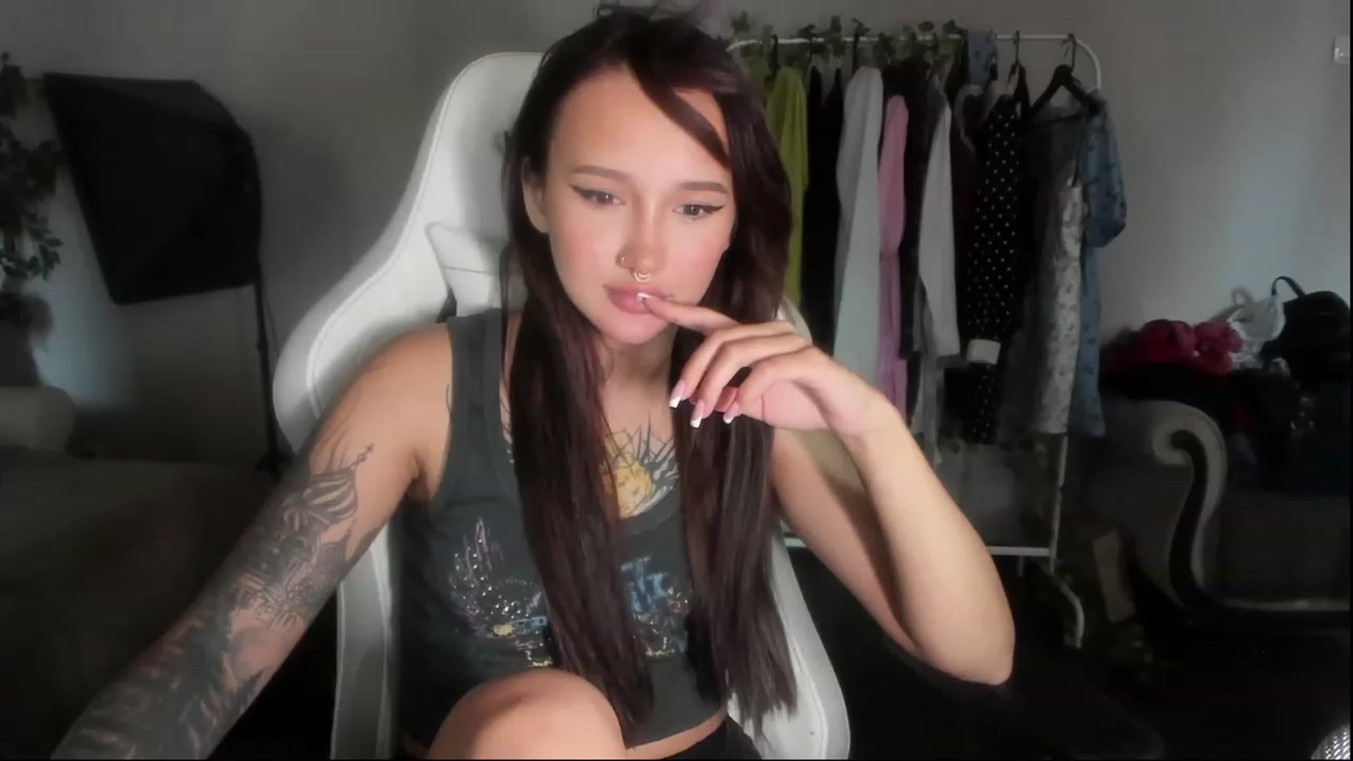 Gallery image thumbnail from Littlewetgirl's myfreecams stream on, 07/07/2023, 07:42 image 4 of 20